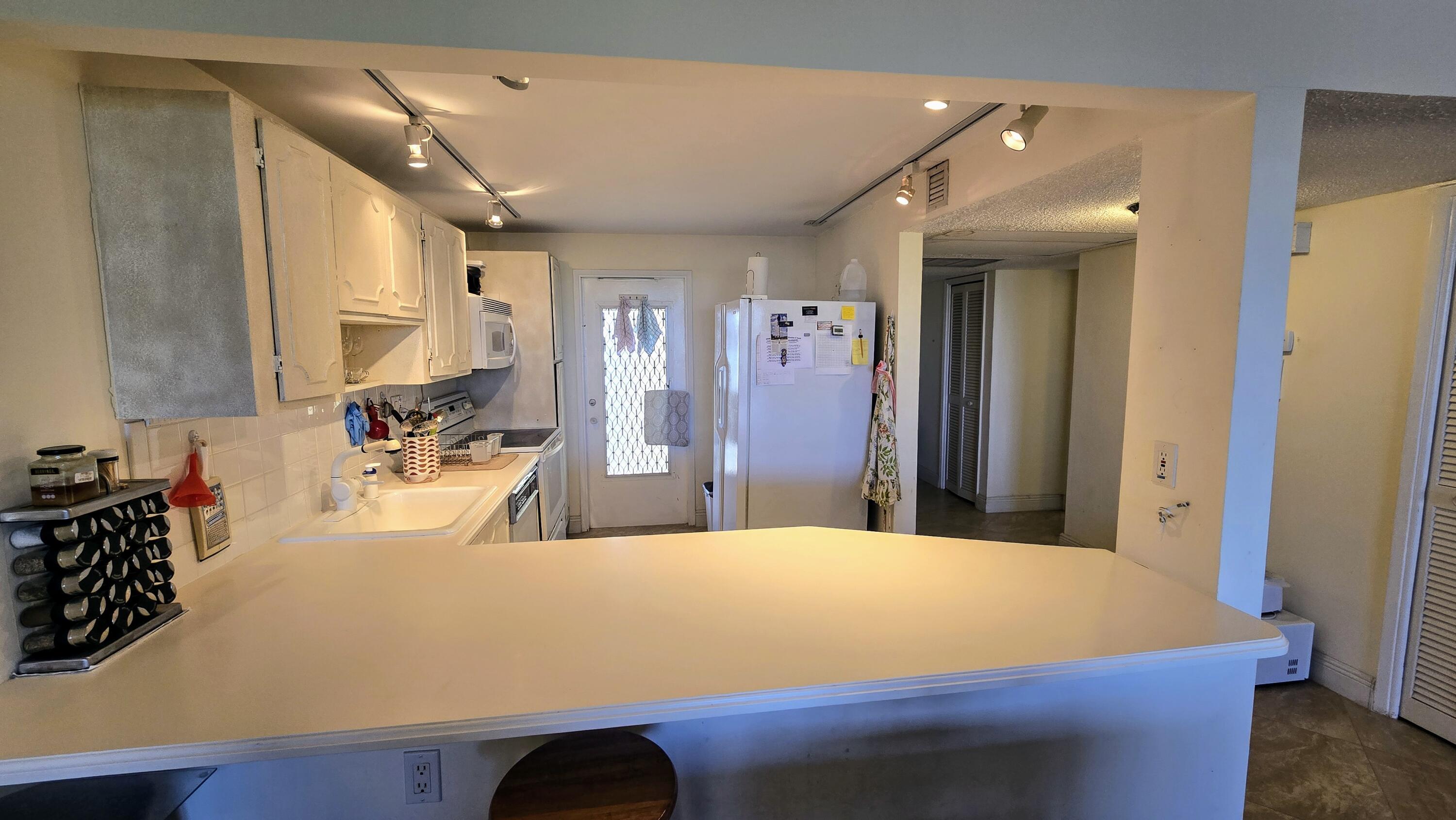 Foto de propiedad en 3100 N Course Lane 410, Pompano Beach, FL 33069 Pompano Beach con MLS# 
