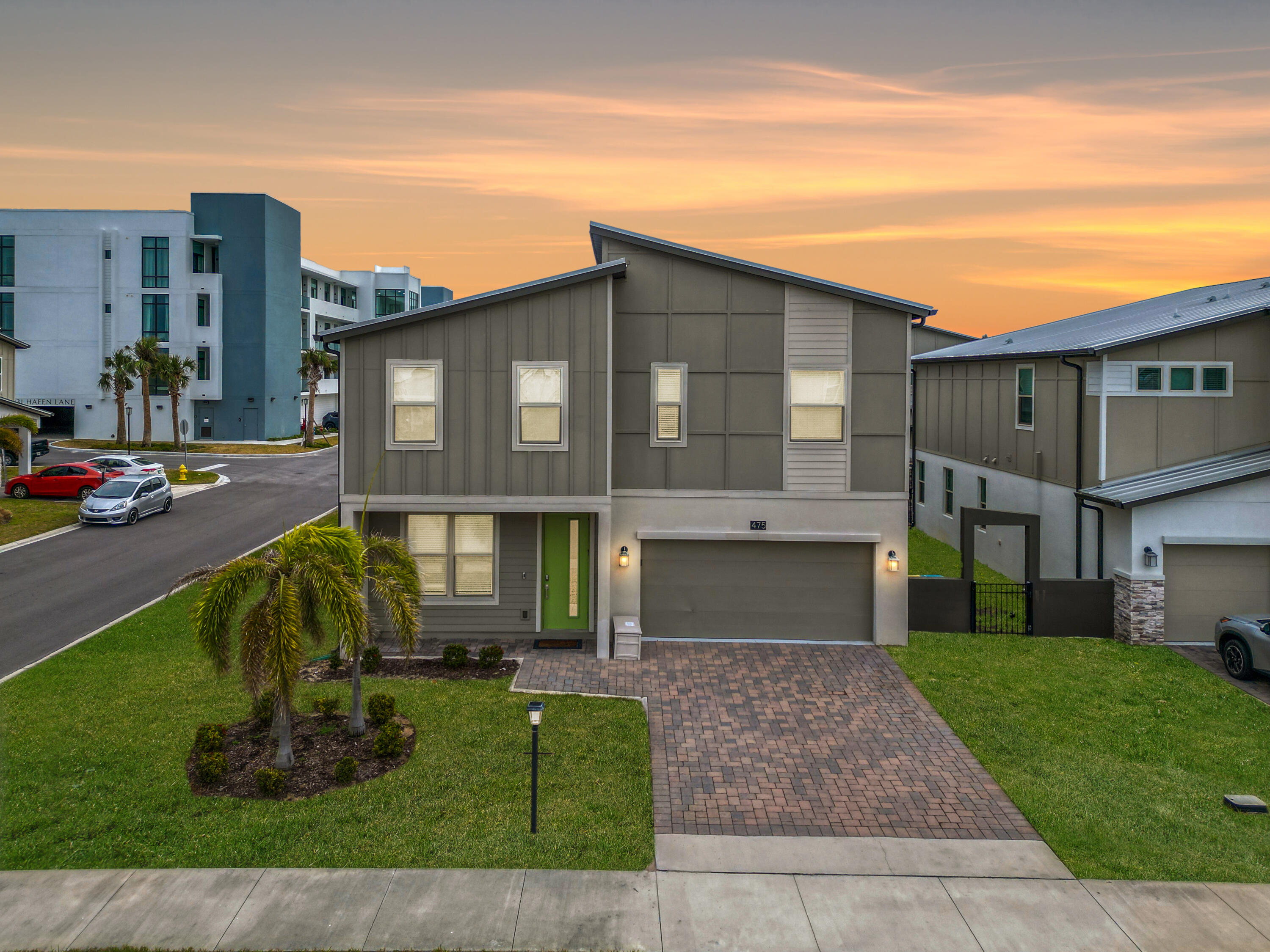 Foto de propiedad en 475 Strand Drive, Melbourne Beach, FL 32951 Melbourne Beach con MLS# 
