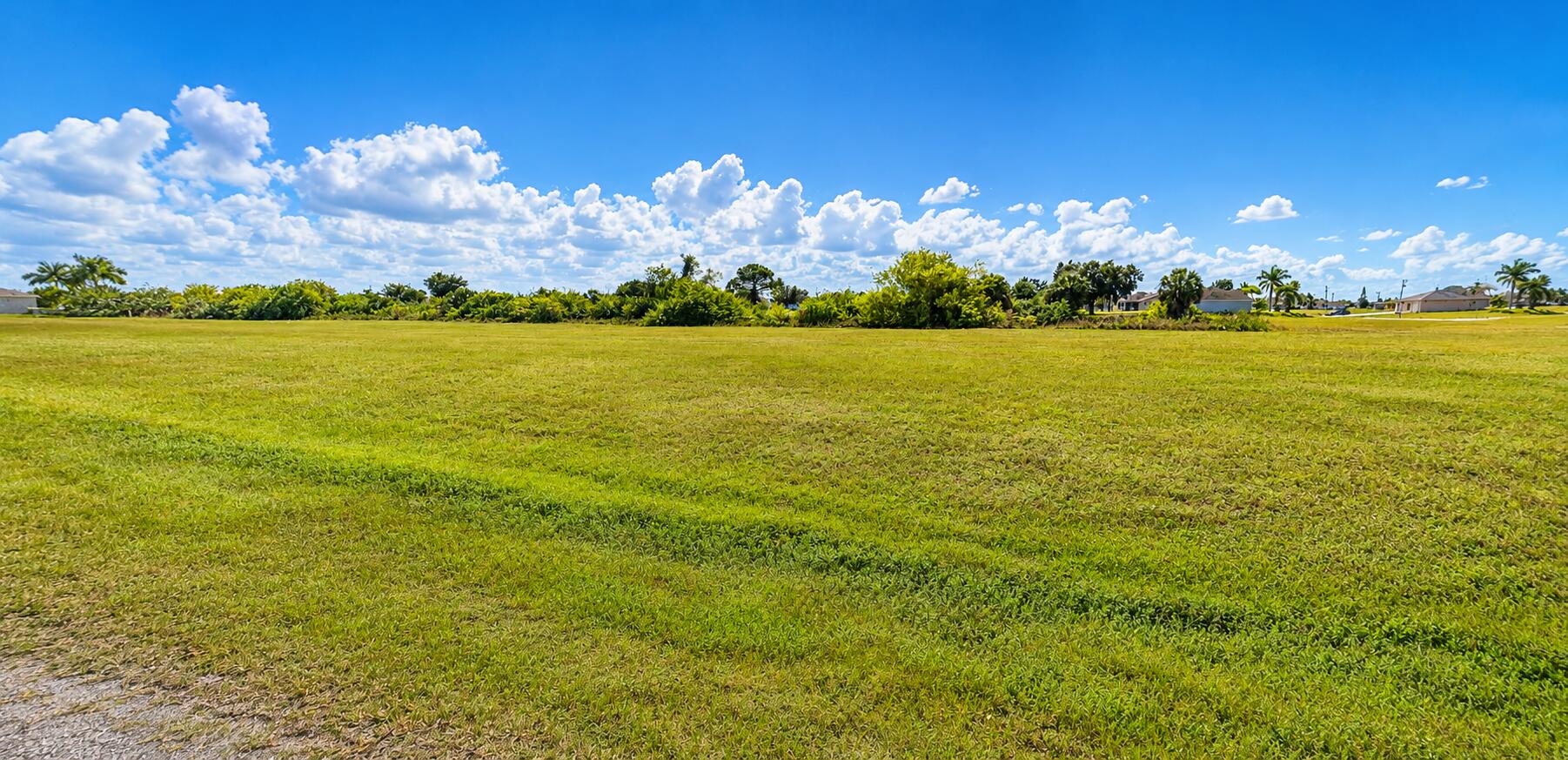 En Venta 2134 NW 23rd Avenue, Cape Coral, FL 33993, Cape Coral, FL 33993