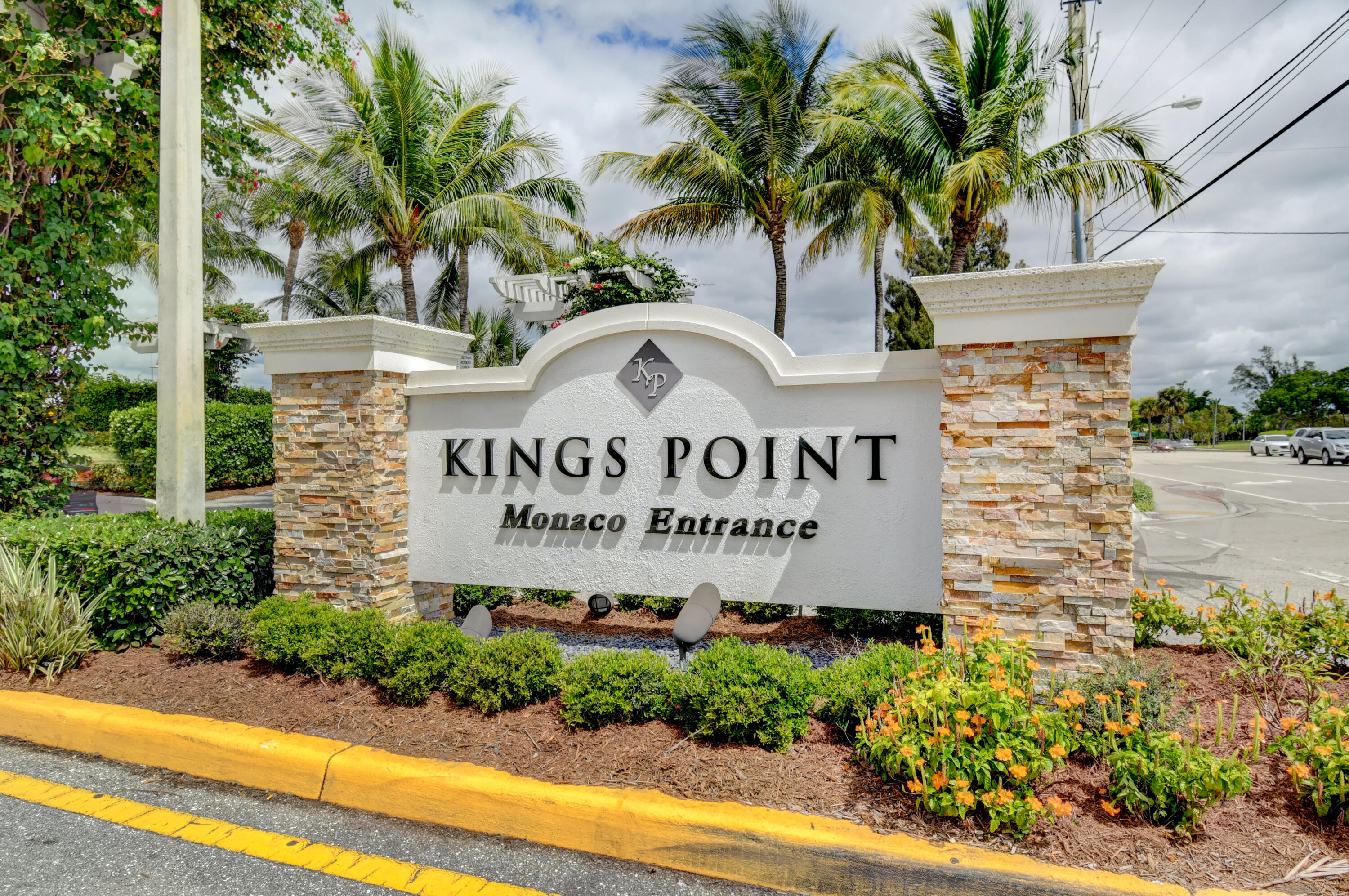 Foto de propiedad en 564 Brittany L, Delray Beach, FL 33446 Delray Beach con MLS# 