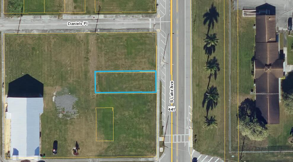Foto de propiedad en * S Lake Avenue, Pahokee, FL 33476 Pahokee con MLS# 