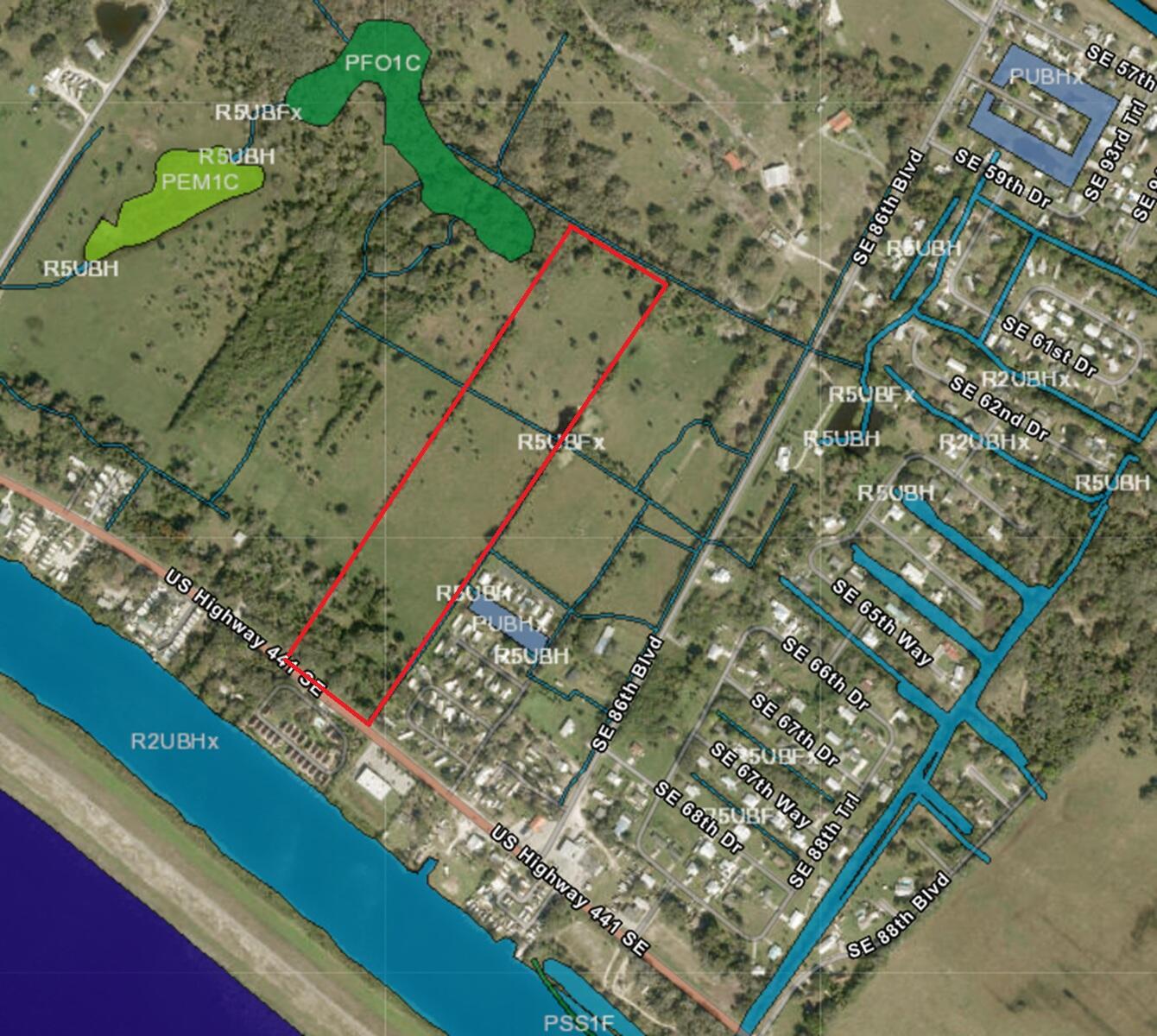 Foto de propiedad en 8365 Us Highway 441, Okeechobee, FL 34974 Okeechobee con MLS# 