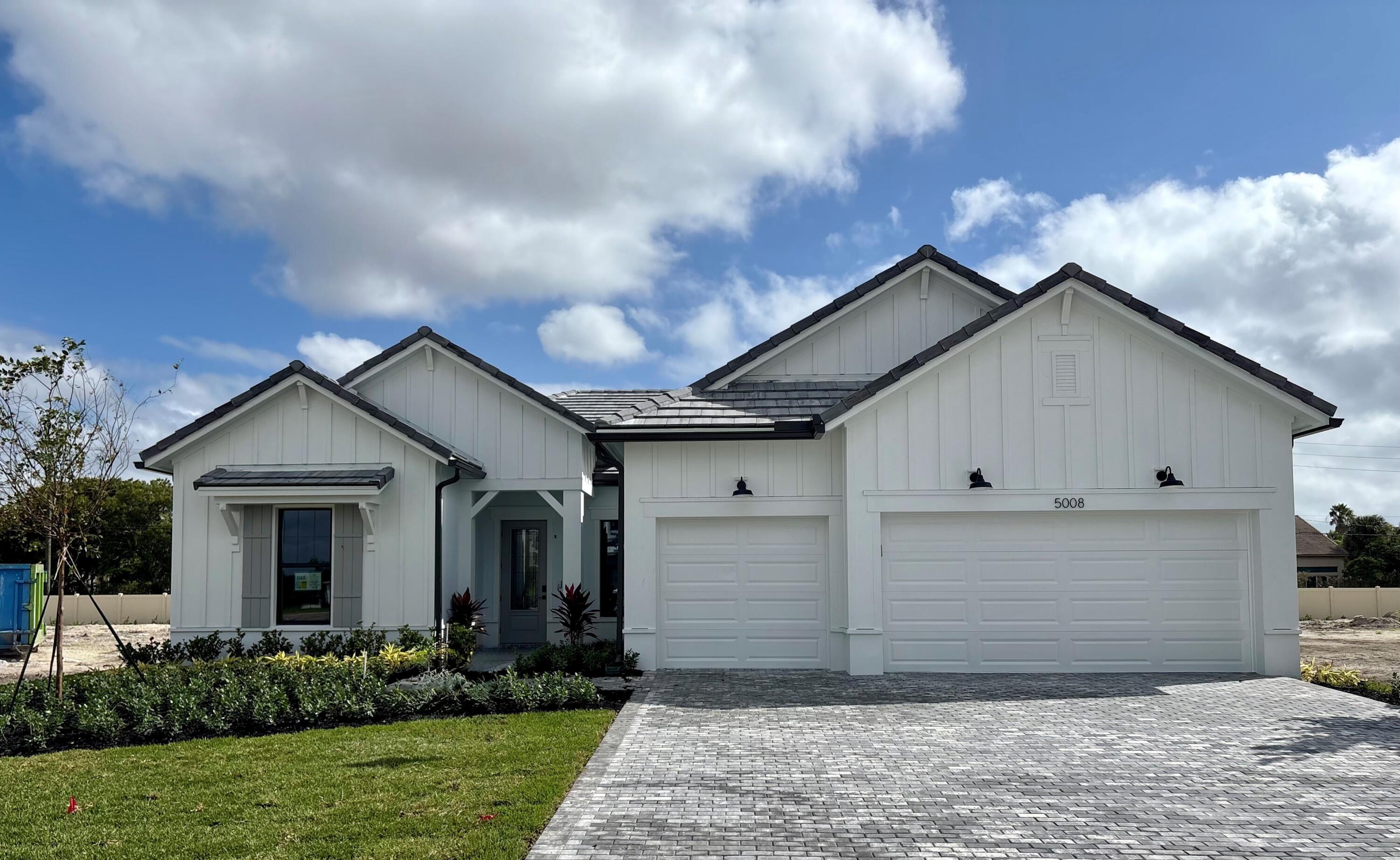 Foto de propiedad en 5008 Naugle Way Stellar 48, Davie, FL 33328 Davie con MLS# 