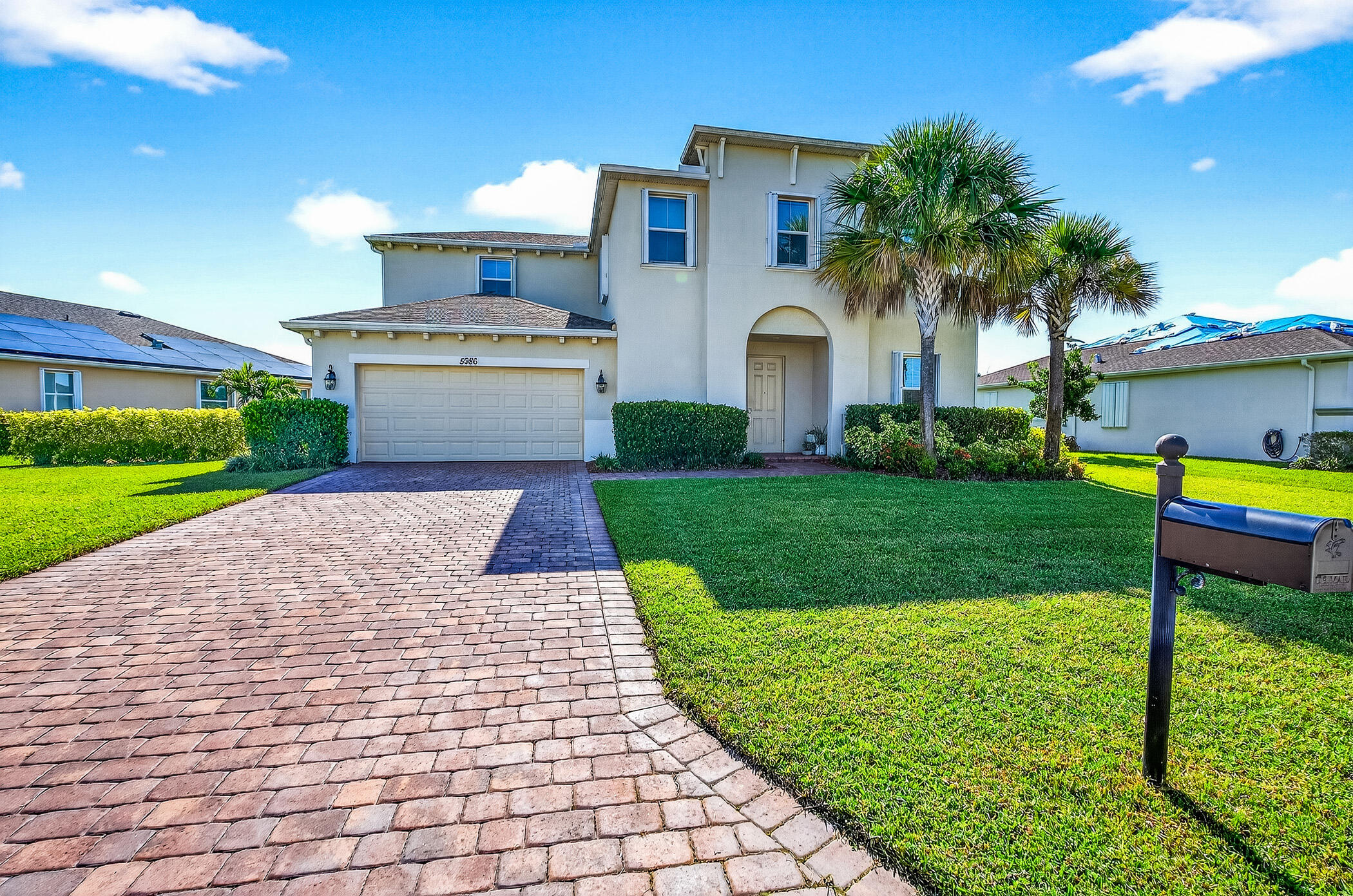 Foto de propiedad en 5986 Sequoia Circle, Vero Beach, FL 32967 Vero Beach con MLS# 