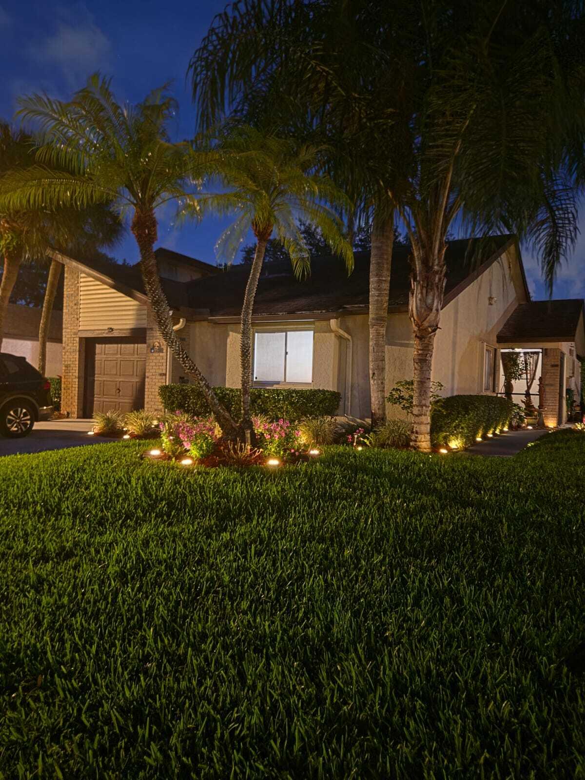 Foto de propiedad en 115 Ramblewood Circle, Royal Palm Beach, FL 33411 Royal Palm Beach con MLS# 