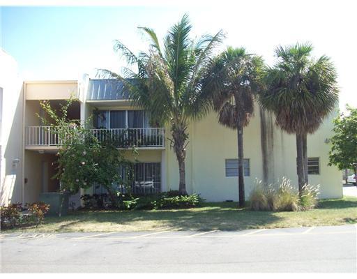 Foto de propiedad en 409 Executive Center Drive Drive, West Palm Beach, FL 33401 West Palm Beach con MLS# 