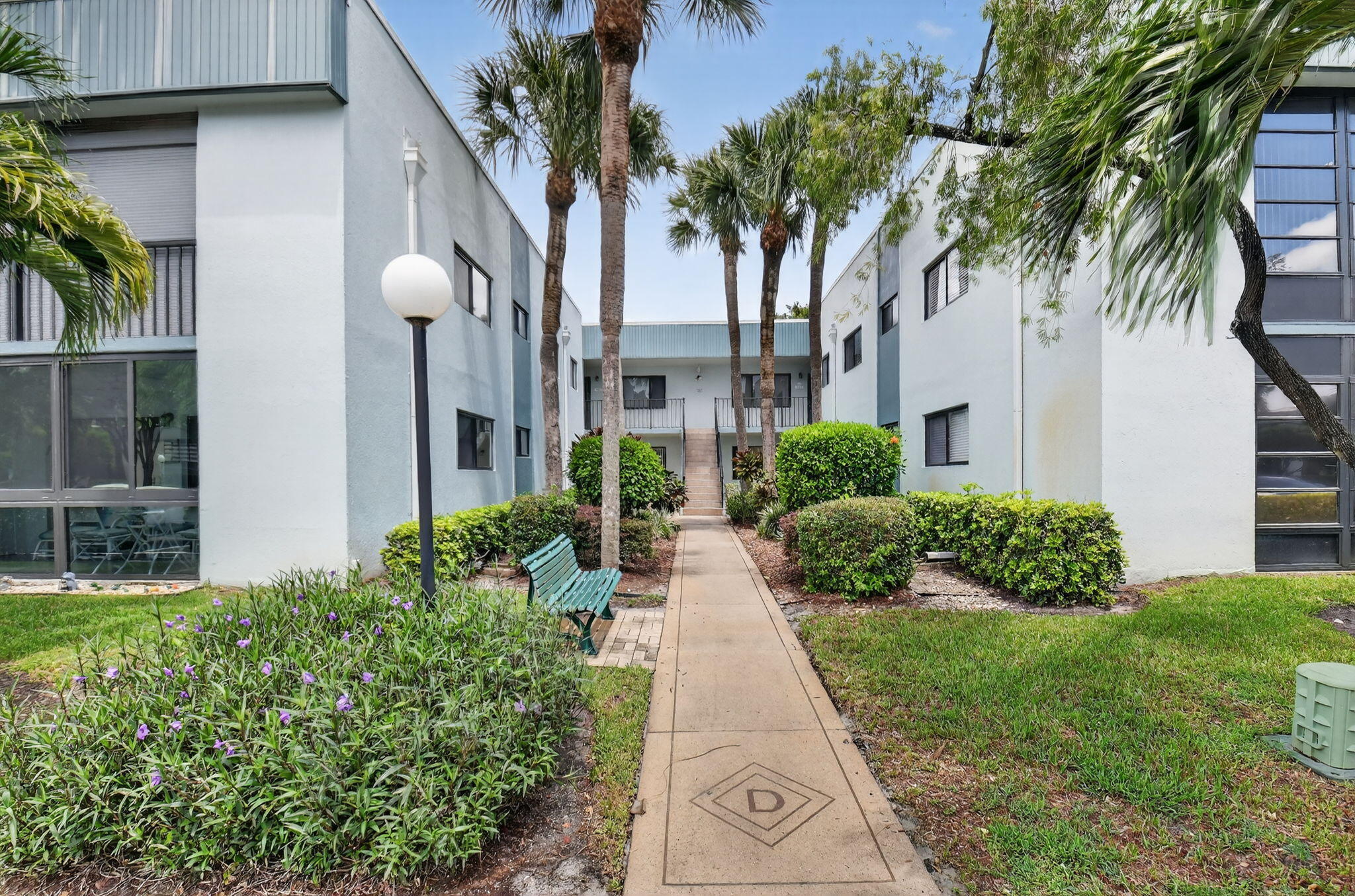 Foto de propiedad en 15072 Ashland Place 136, Delray Beach, FL 33484 Delray Beach con MLS# 