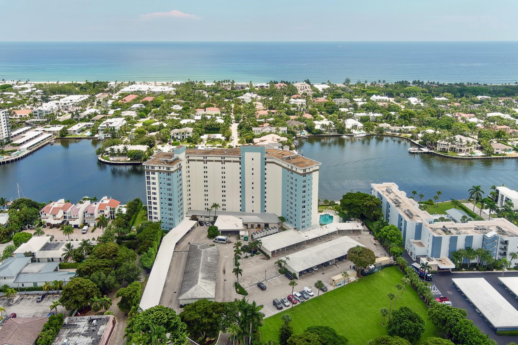 Foto de propiedad en 555 SE 6th Avenue 11d, Delray Beach, FL 33483 Delray Beach con MLS# 
