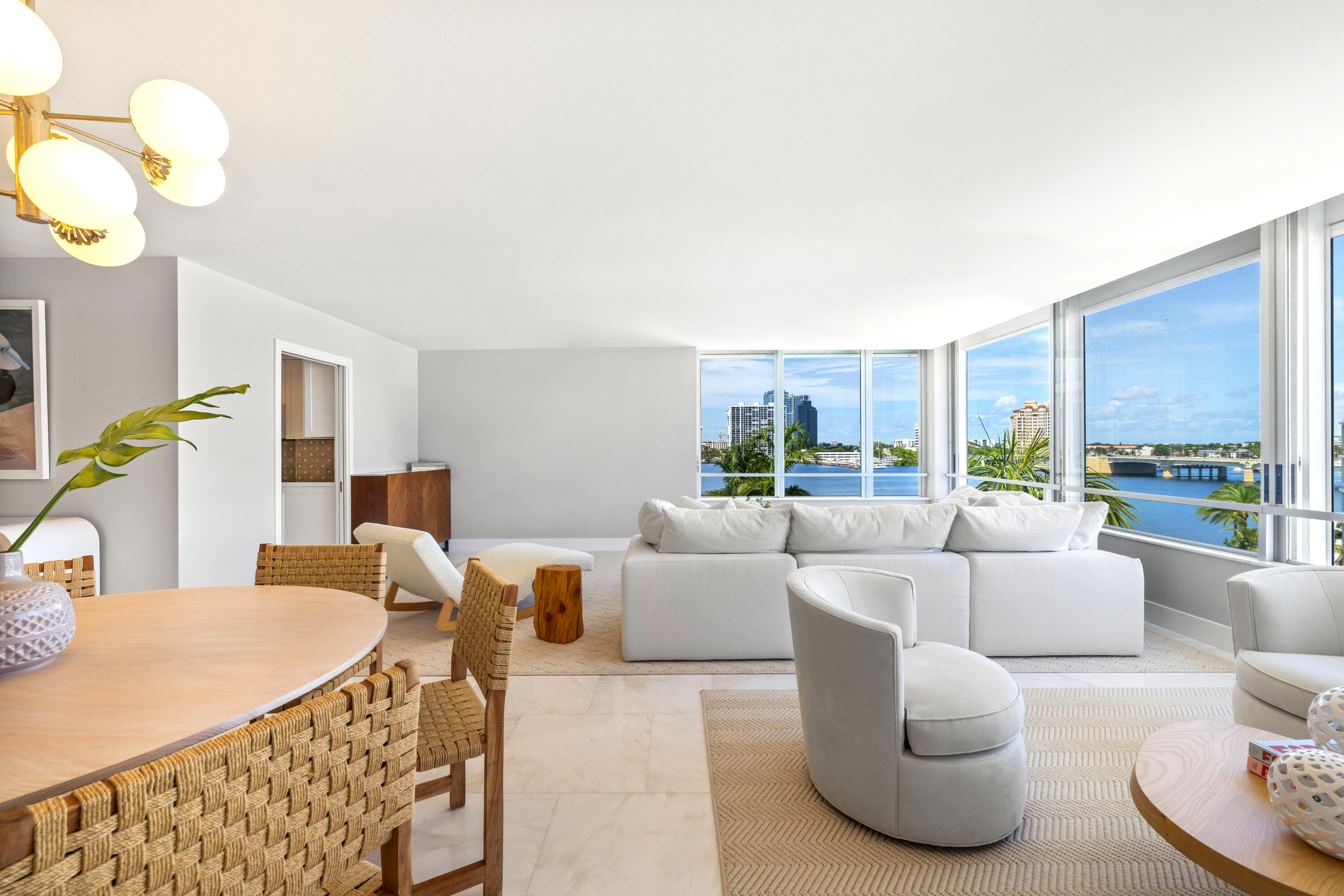Foto de propiedad en 44 Cocoanut Row 510/511 B, Palm Beach, FL 33480 Palm Beach con MLS# 