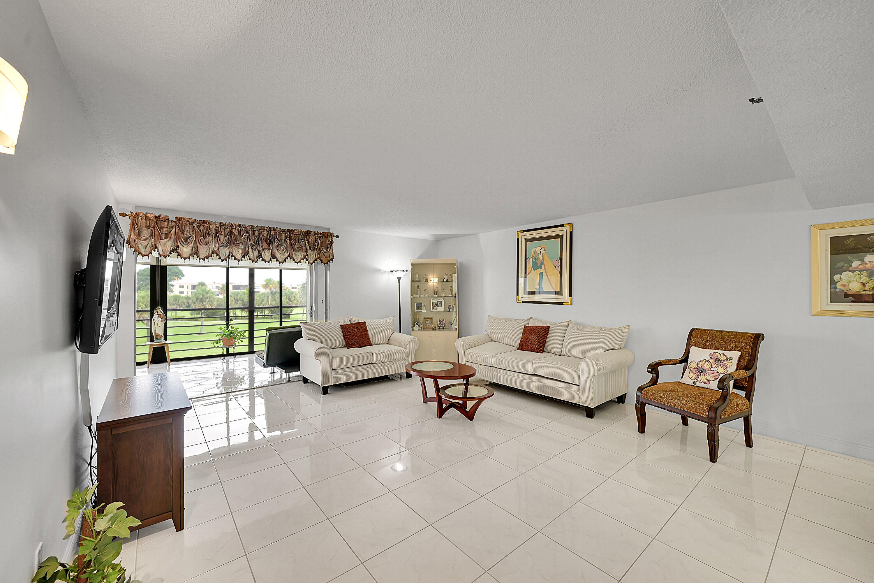 Foto de propiedad en 9165 SW 14th Street 1304, Boca Raton, FL 33428 Boca Raton con MLS# 