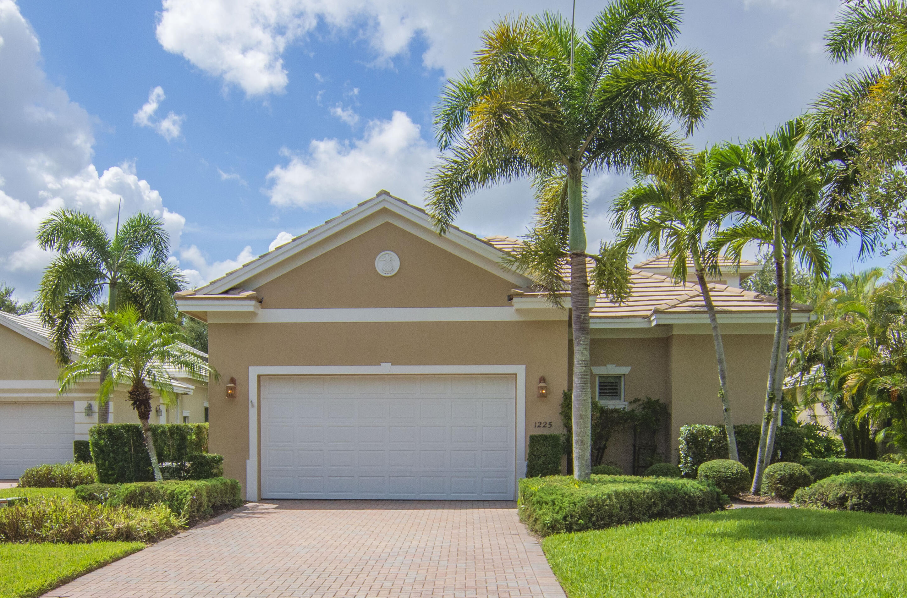 Foto de propiedad en 1225 Riverwind Circle, Vero Beach, FL 32967 Vero Beach con MLS# 