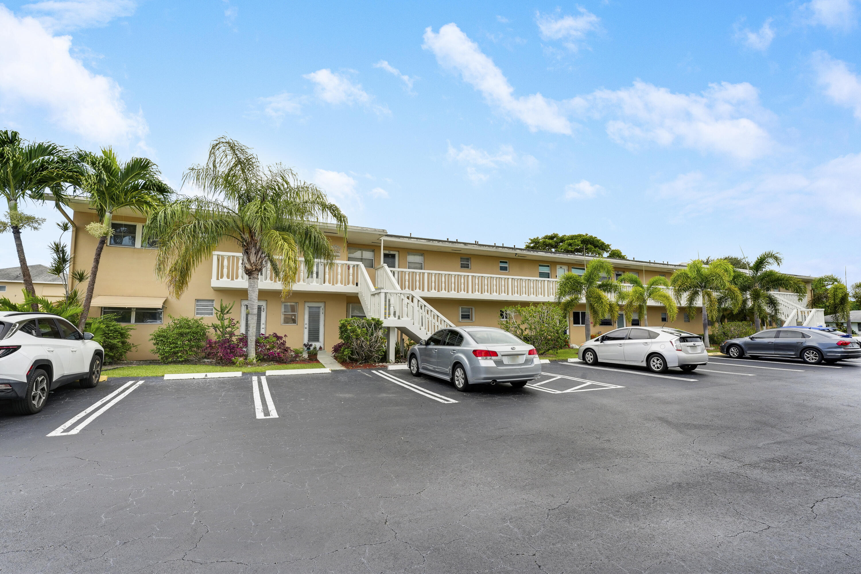 Foto de propiedad en 2132 NE 1st Way 201, Boynton Beach, FL 33435 Boynton Beach con MLS# 