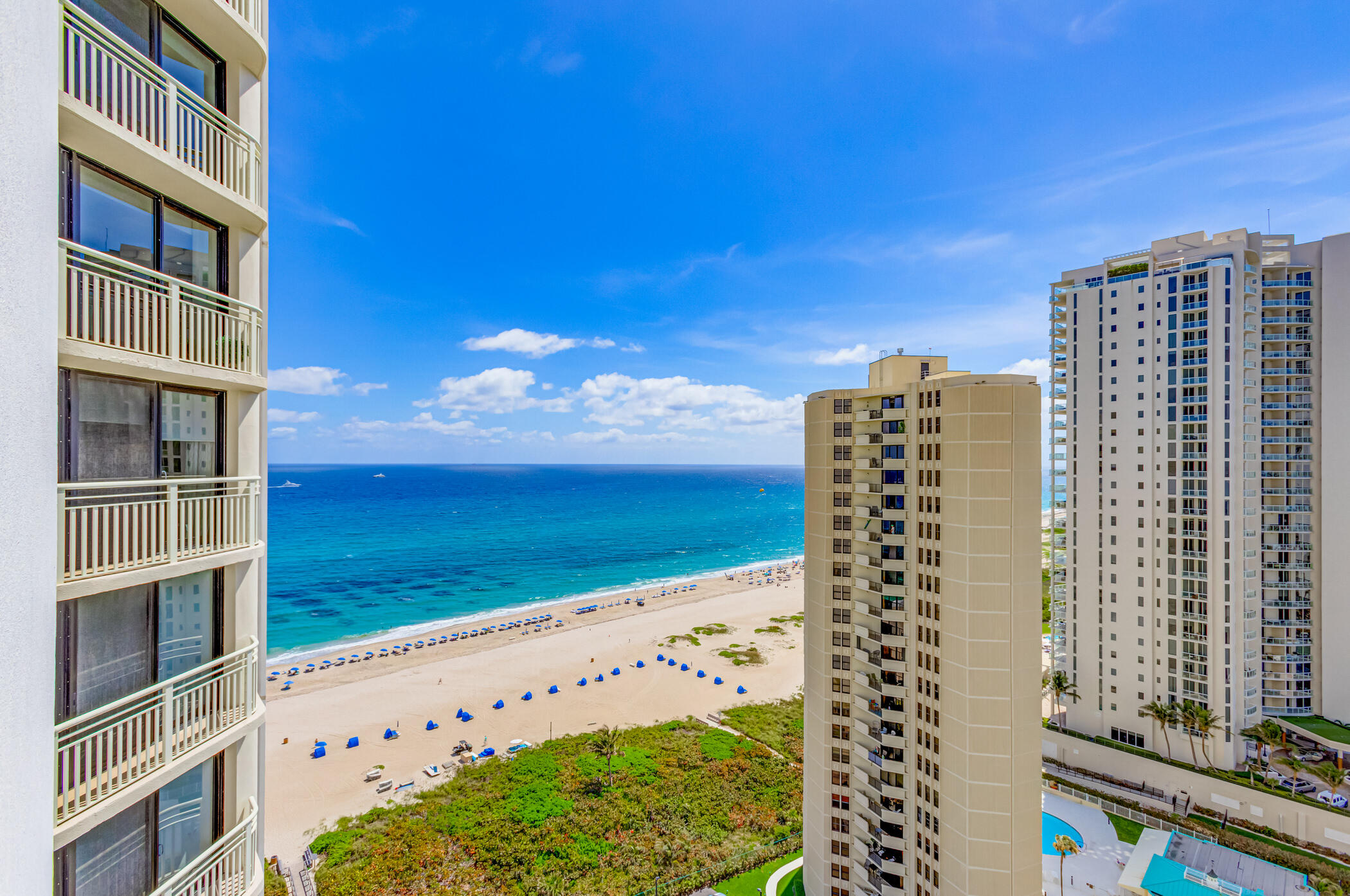 Foto de propiedad en 3000 N Ocean Drive 22 G, Singer Island, FL 33404 Singer Island con MLS# 
