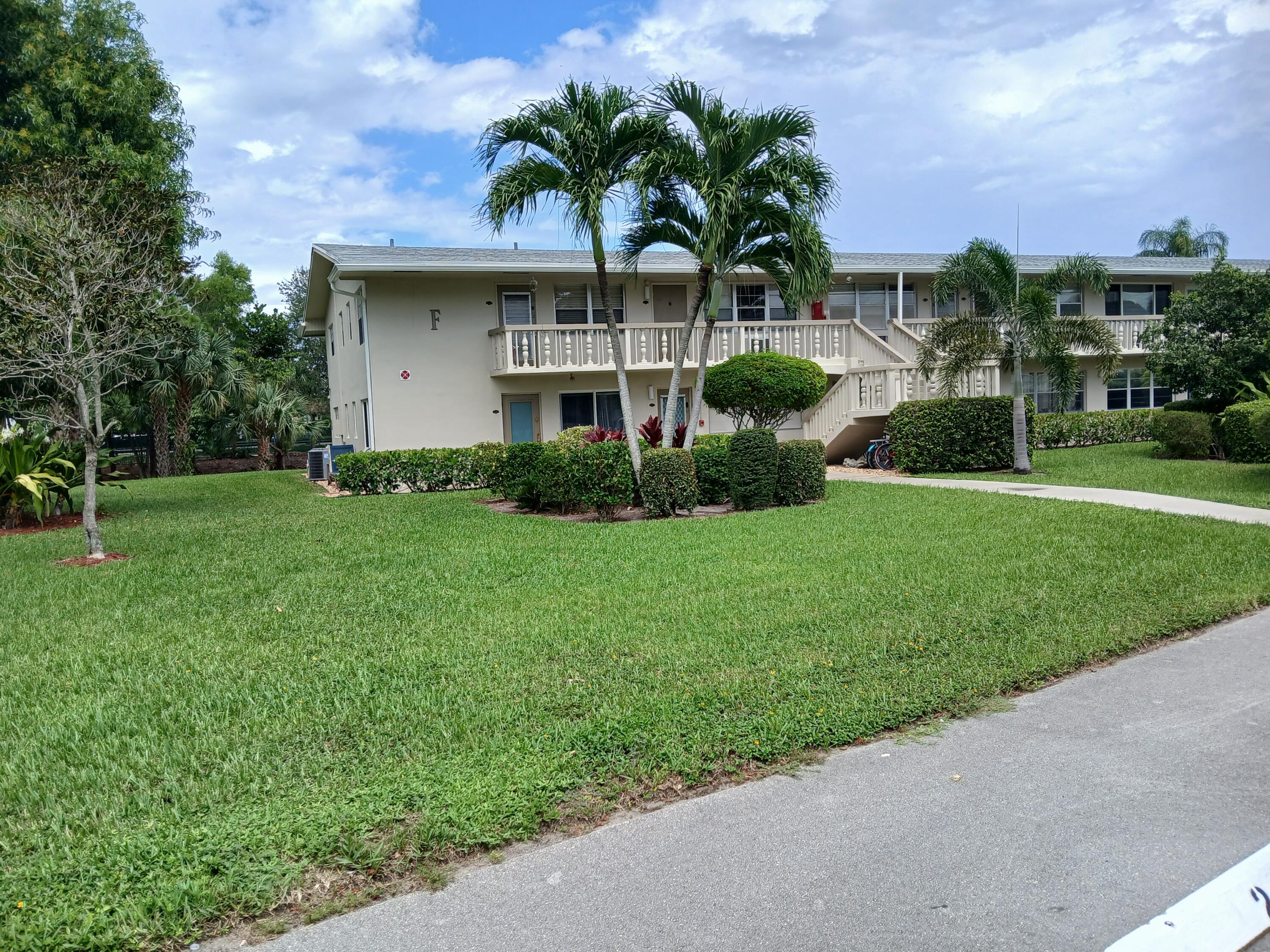 Foto de propiedad en 250 Durham 250 F, Deerfield Beach, FL 33442 Deerfield Beach con MLS# 