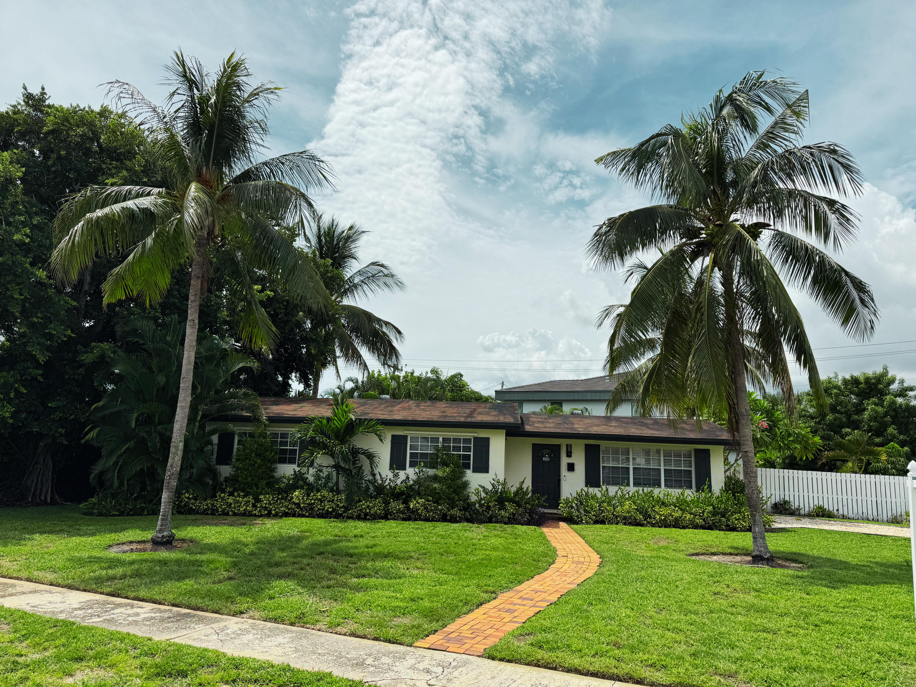 En Renta 300 NE 7th Street, Boca Raton, FL 33432, Boca Raton, FL 33432