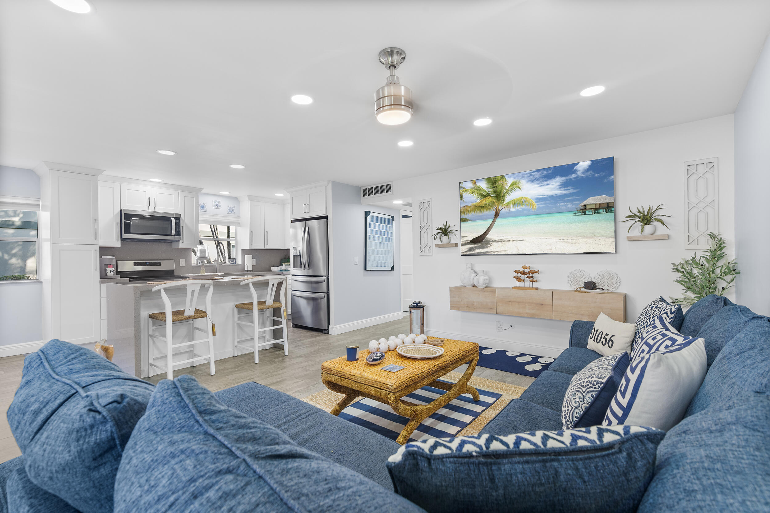 Foto de propiedad en 244 Monaco F, Delray Beach, FL 33446 Delray Beach con MLS# 