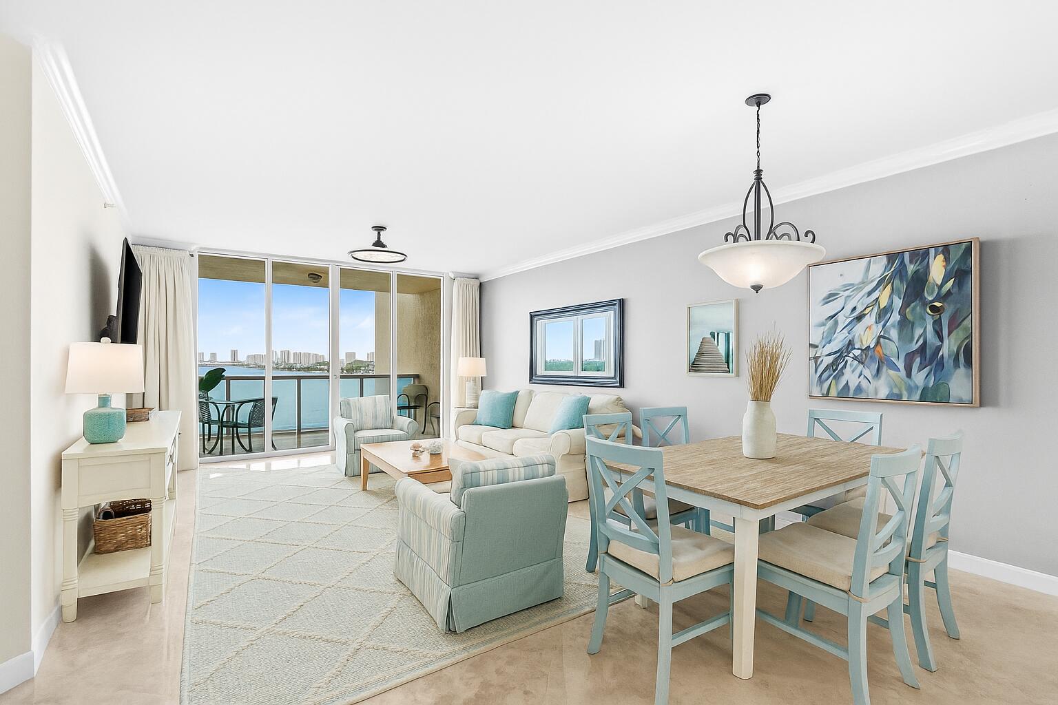 Foto de propiedad en 2650 Lake Shore Drive 703, Riviera Beach, FL 33404 Riviera Beach con MLS# 