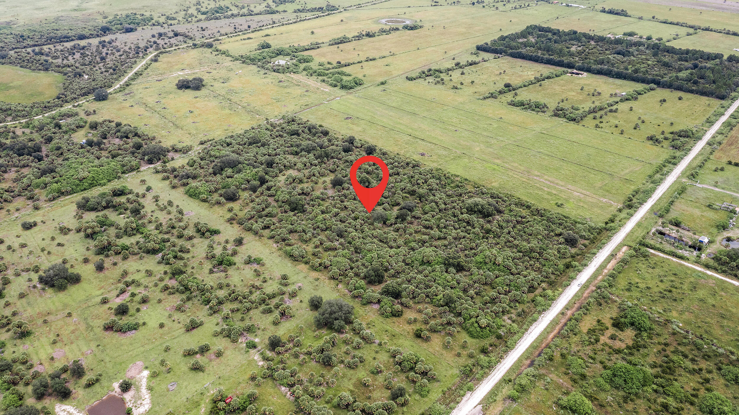 Foto de propiedad en 2095 Cabbage Drive, Okeechobee, FL 34974 Okeechobee con MLS# 