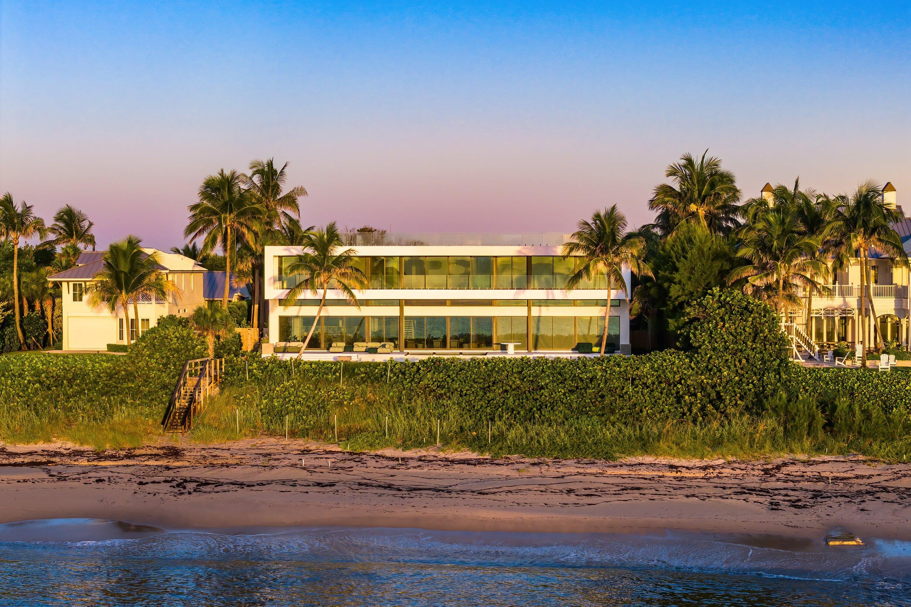 Foto de propiedad en 6273 N Ocean Boulevard, Ocean Ridge, FL 33435 Ocean Ridge con MLS# 