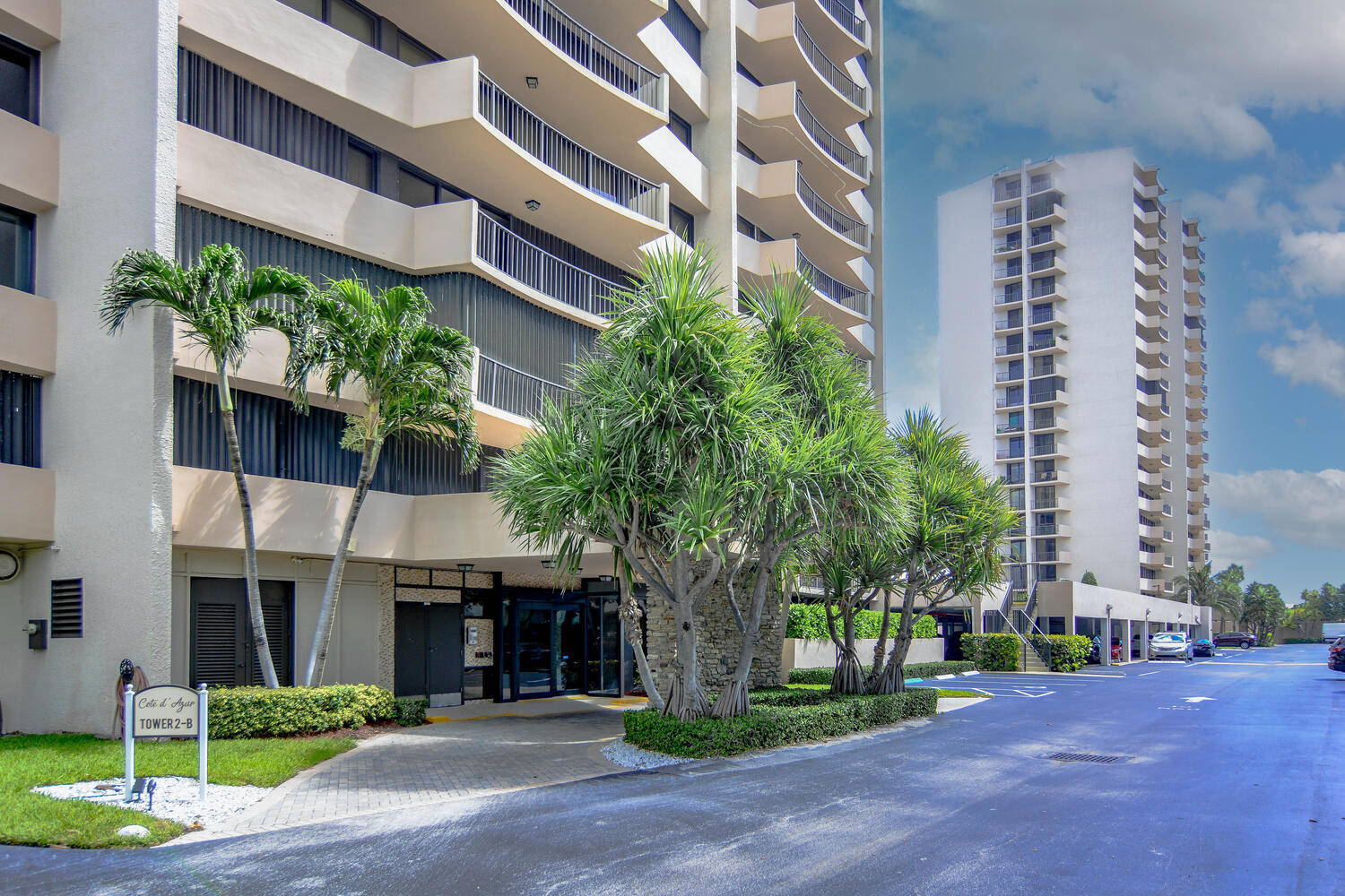 Foto de propiedad en 4200 N Ocean Drive 2-605, Singer Island, FL 33404 Singer Island con MLS# 