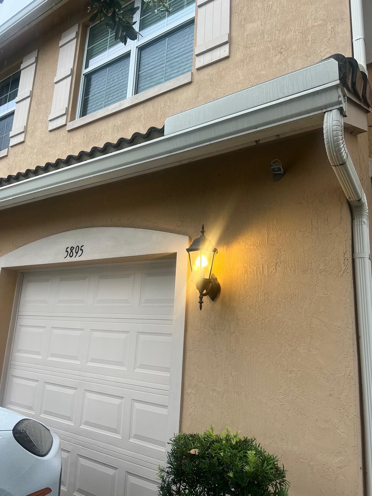 Foto de propiedad en 5895 Monterra Club Drive, Lake Worth, FL 33463 Lake Worth con MLS# 