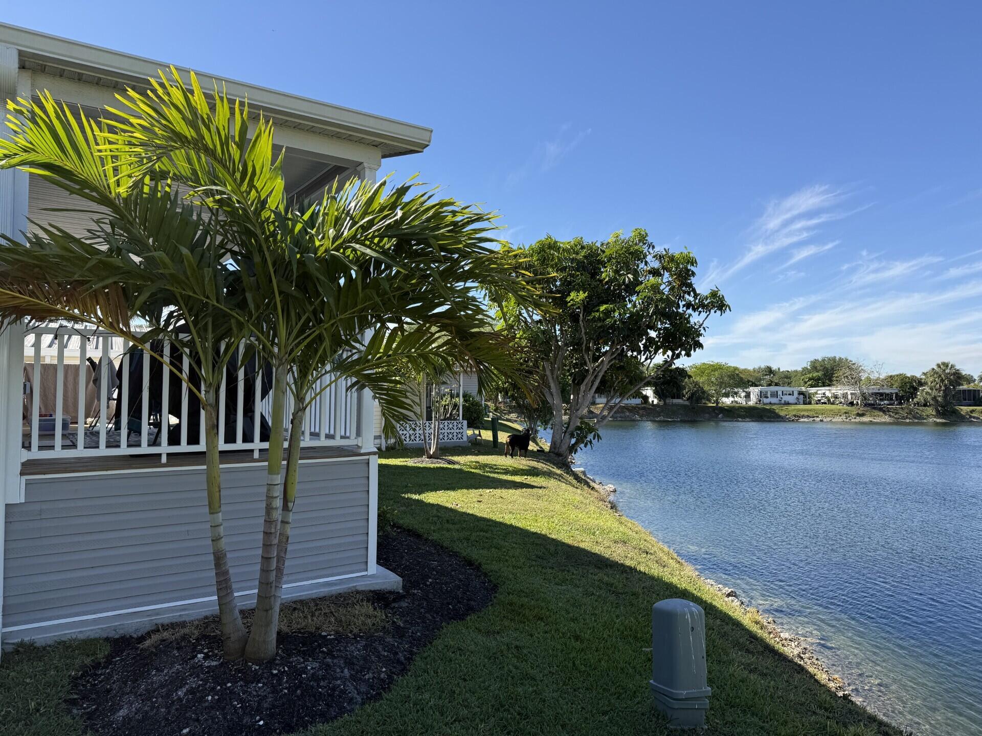 Foto de propiedad en 6881 NW 43rd Terrace, Coconut Creek, FL 33073 Coconut Creek con MLS# 