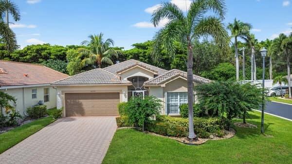 Foto de propiedad en 10299 Utopia Circle W, Boynton Beach, FL 33437 Boynton Beach con MLS# 