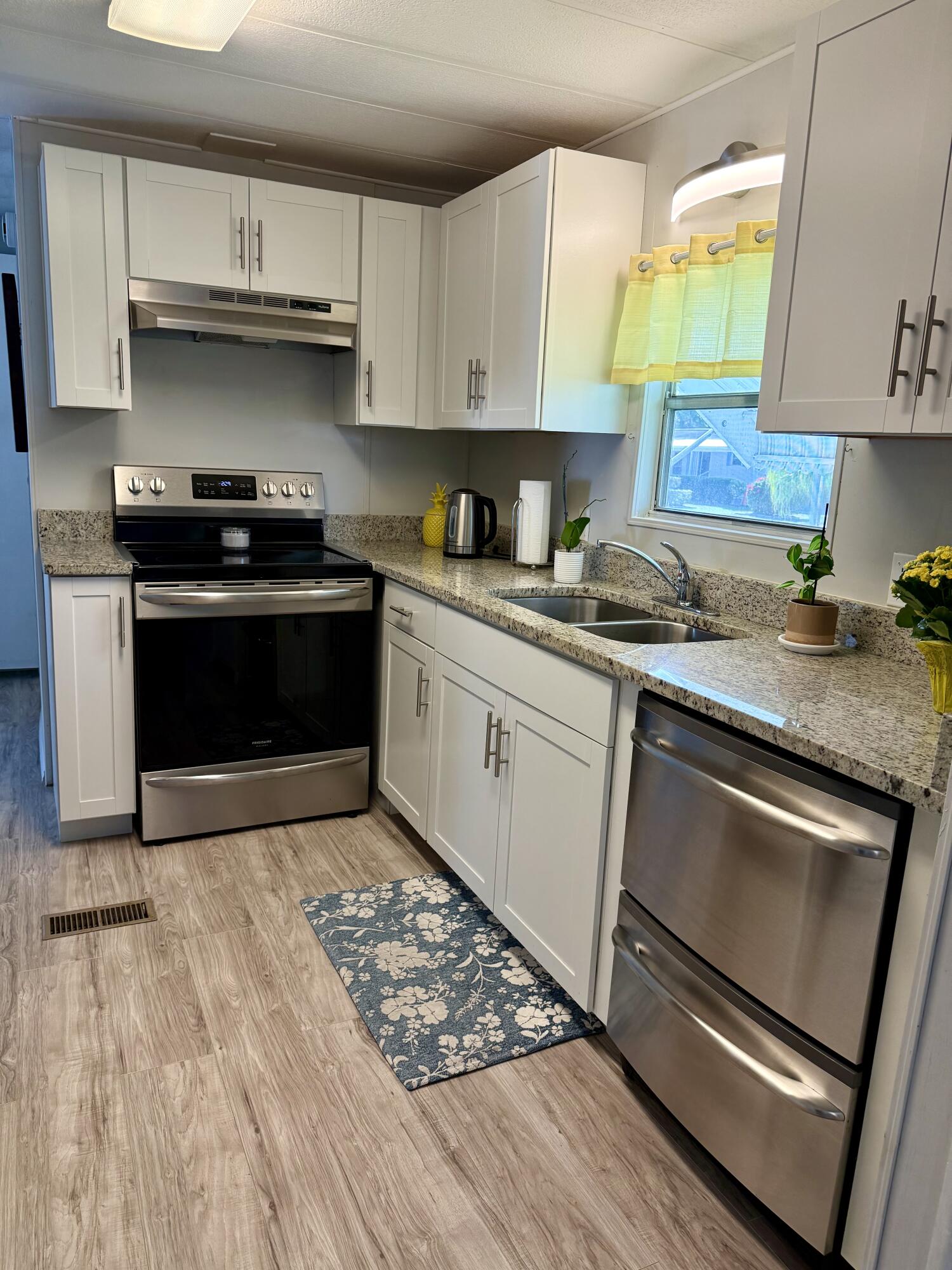 Vendido 176 W Caribbean, Port St. Lucie, FL 34952, Port St. Lucie, FL 34952