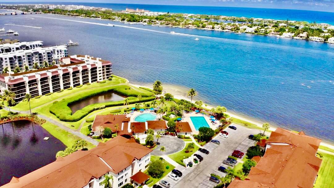 Foto de propiedad en 7030 Half Moon Circle 121, Hypoluxo, FL 33462 Hypoluxo con MLS# 