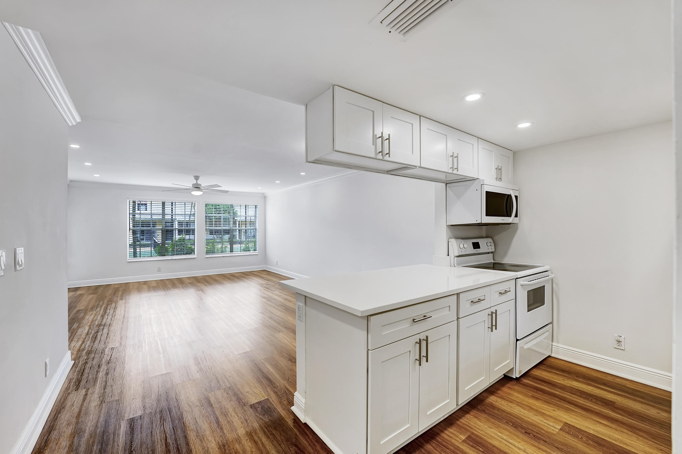 Foto de propiedad en 6315 La Costa Drive A, Boca Raton, FL 33433 Boca Raton con MLS# 