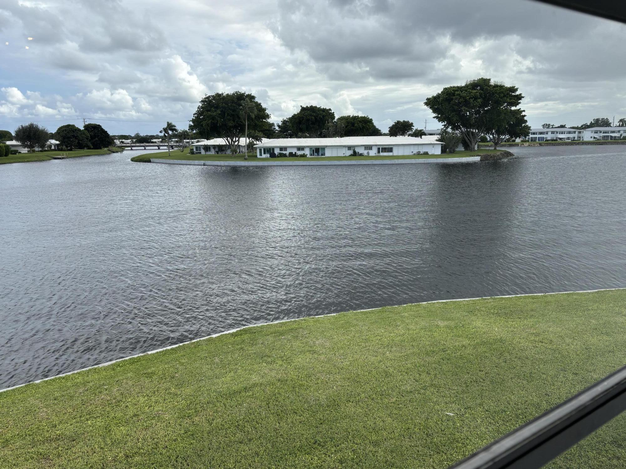 Foto de propiedad en 1112 Lake Terrace 207, Boynton Beach, FL 33426 Boynton Beach con MLS# 