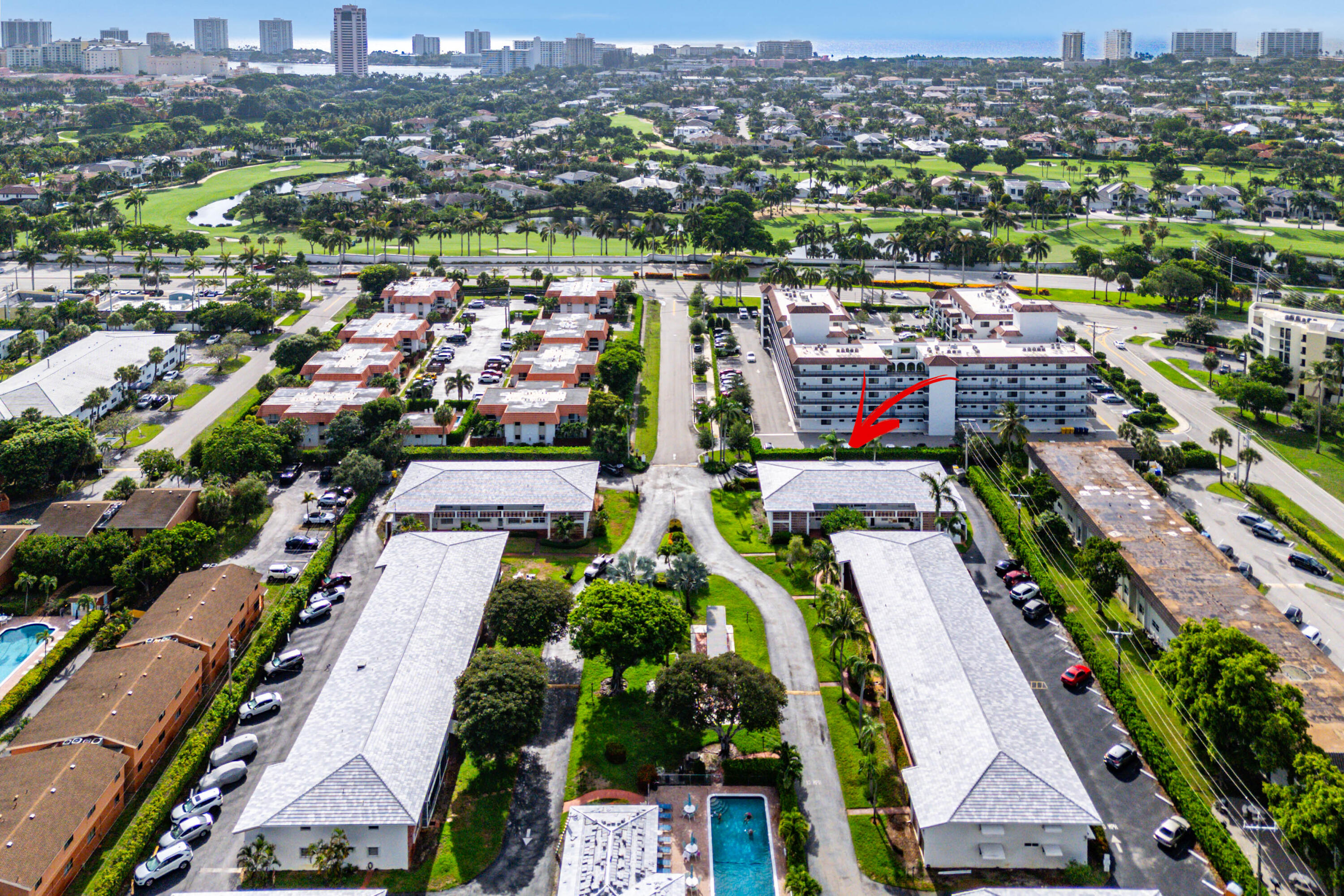 Foto de propiedad en 40 SE 13th Street A3, Boca Raton, FL 33432 Boca Raton con MLS# 