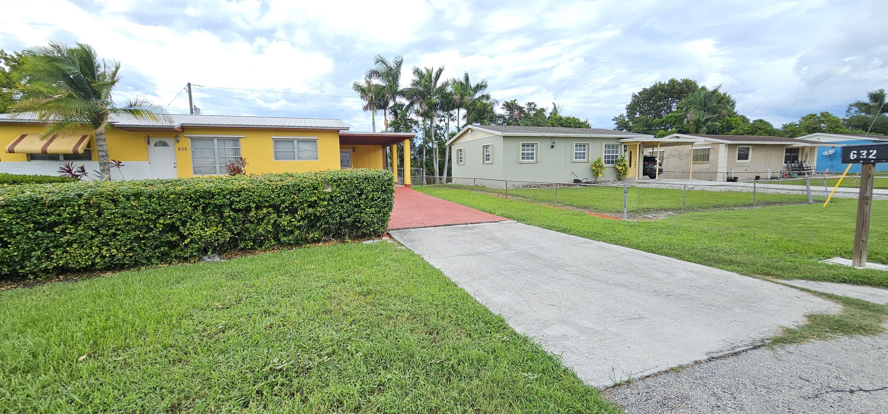 Foto de propiedad en 632 SW 13th Street, Belle Glade, FL 33430 Belle Glade con MLS# 