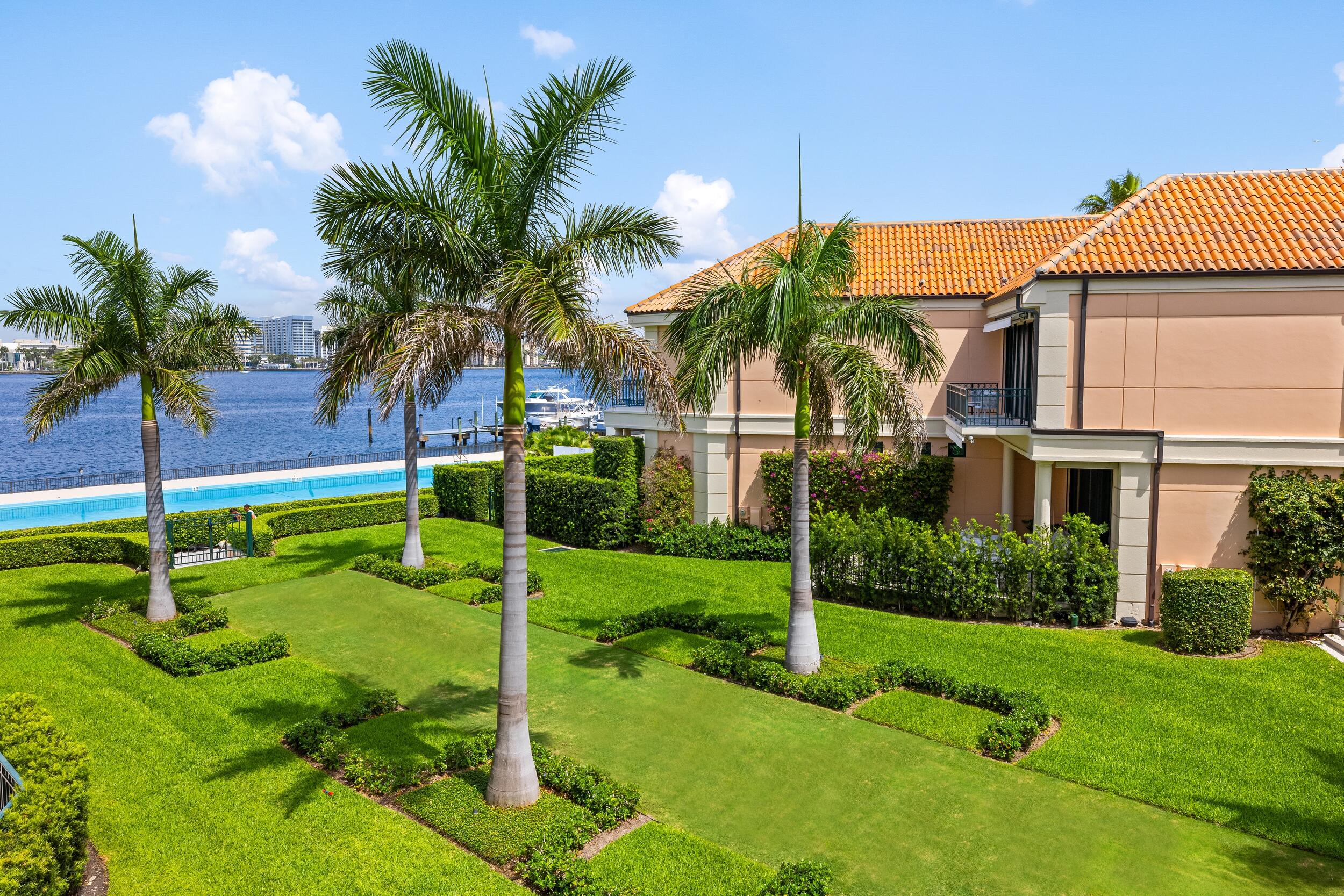 Foto de propiedad en 307 Everglade Avenue, Palm Beach, FL 33480 Palm Beach con MLS# 