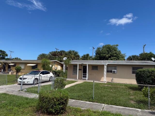 Foto de propiedad en 1441 8th Street, West Palm Beach, FL 33401 West Palm Beach con MLS# 