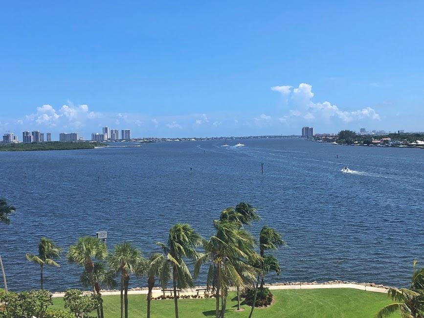 Foto de propiedad en 115 Lakeshore Drive 746, North Palm Beach, FL 33408 North Palm Beach con MLS# 