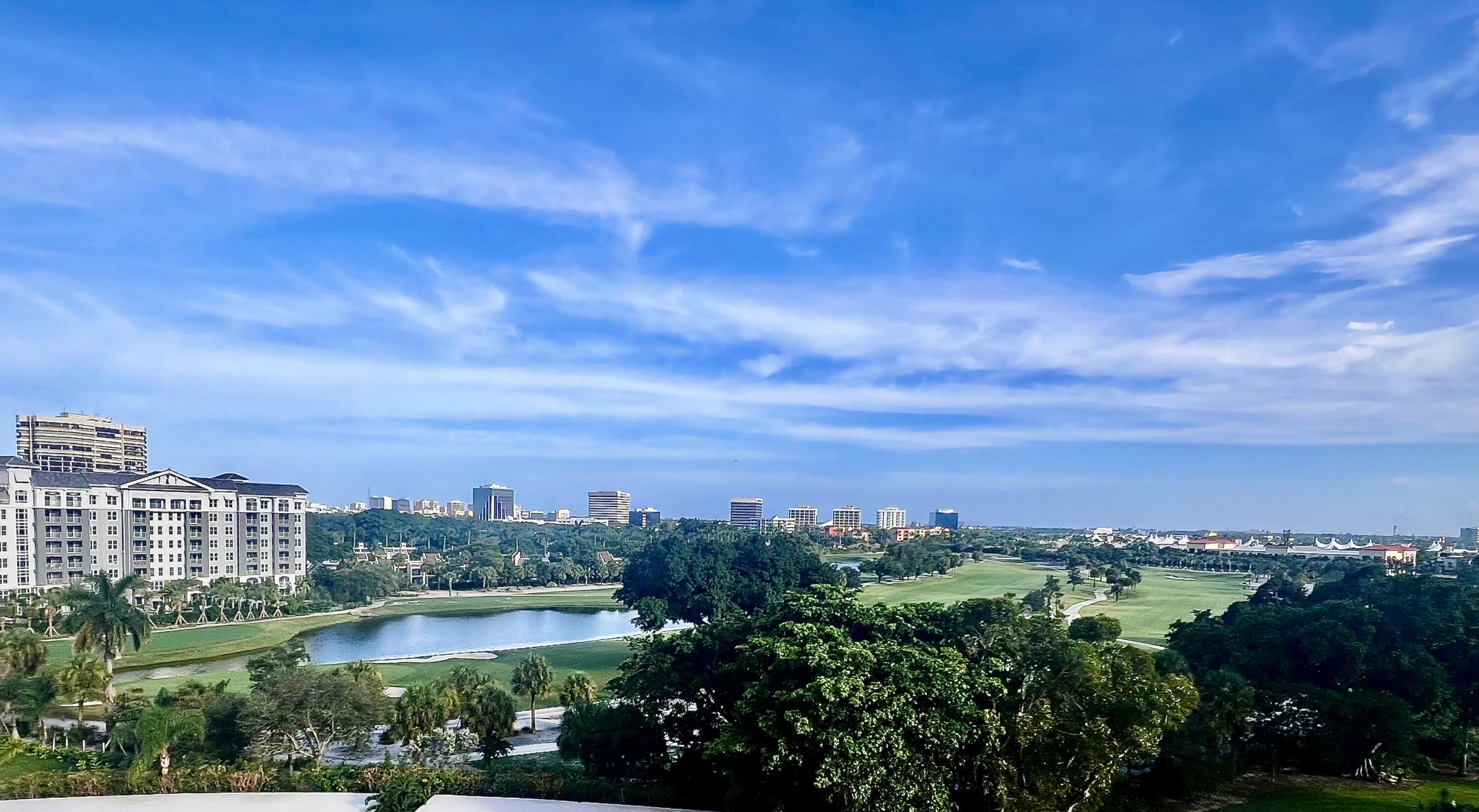 Foto de propiedad en 2425 Presidential Way 806, West Palm Beach, FL 33401 West Palm Beach con MLS# 