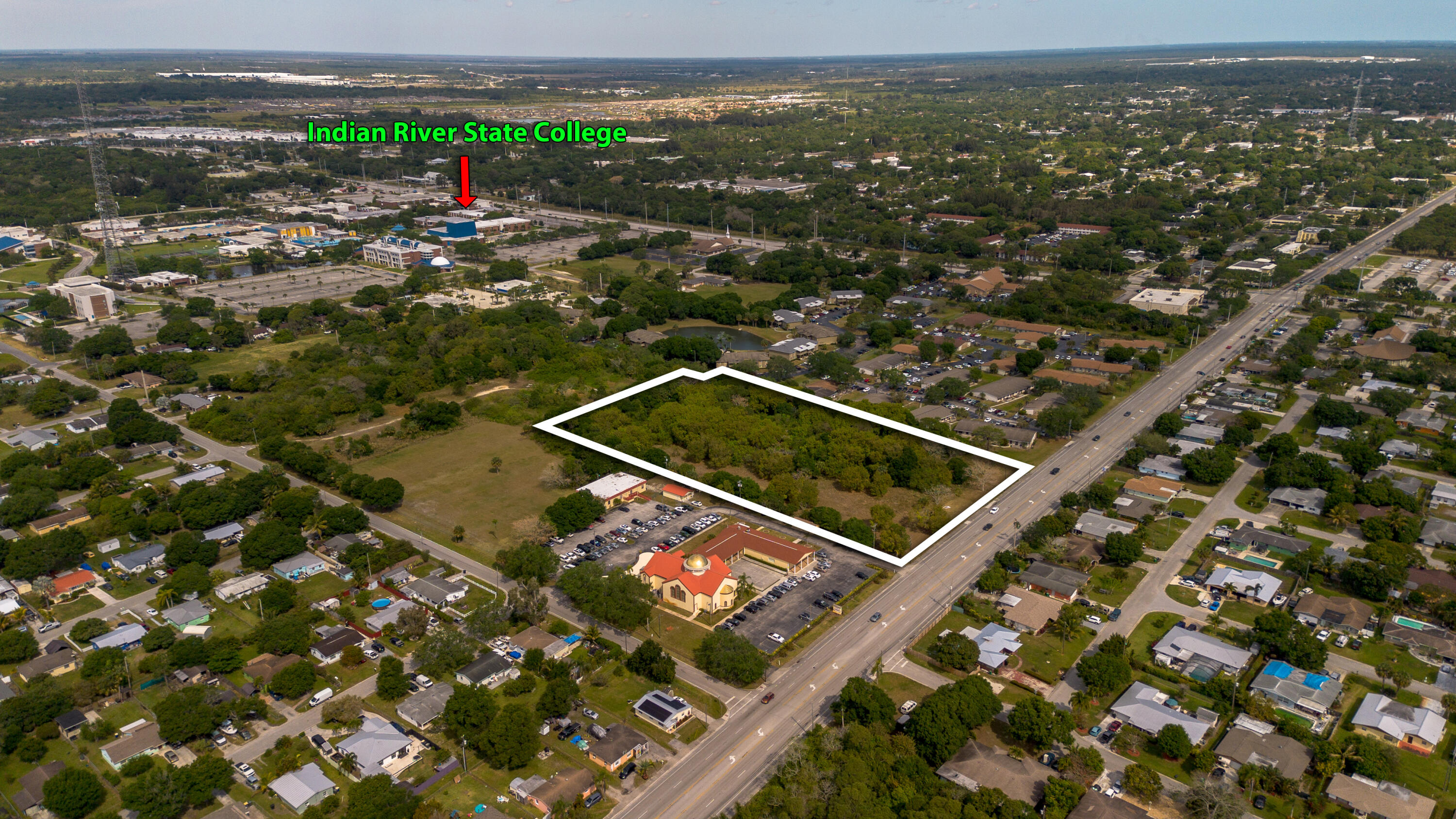 Foto de propiedad en 2205 S 25th Street, Fort Pierce, FL 34947 Fort Pierce con MLS# 