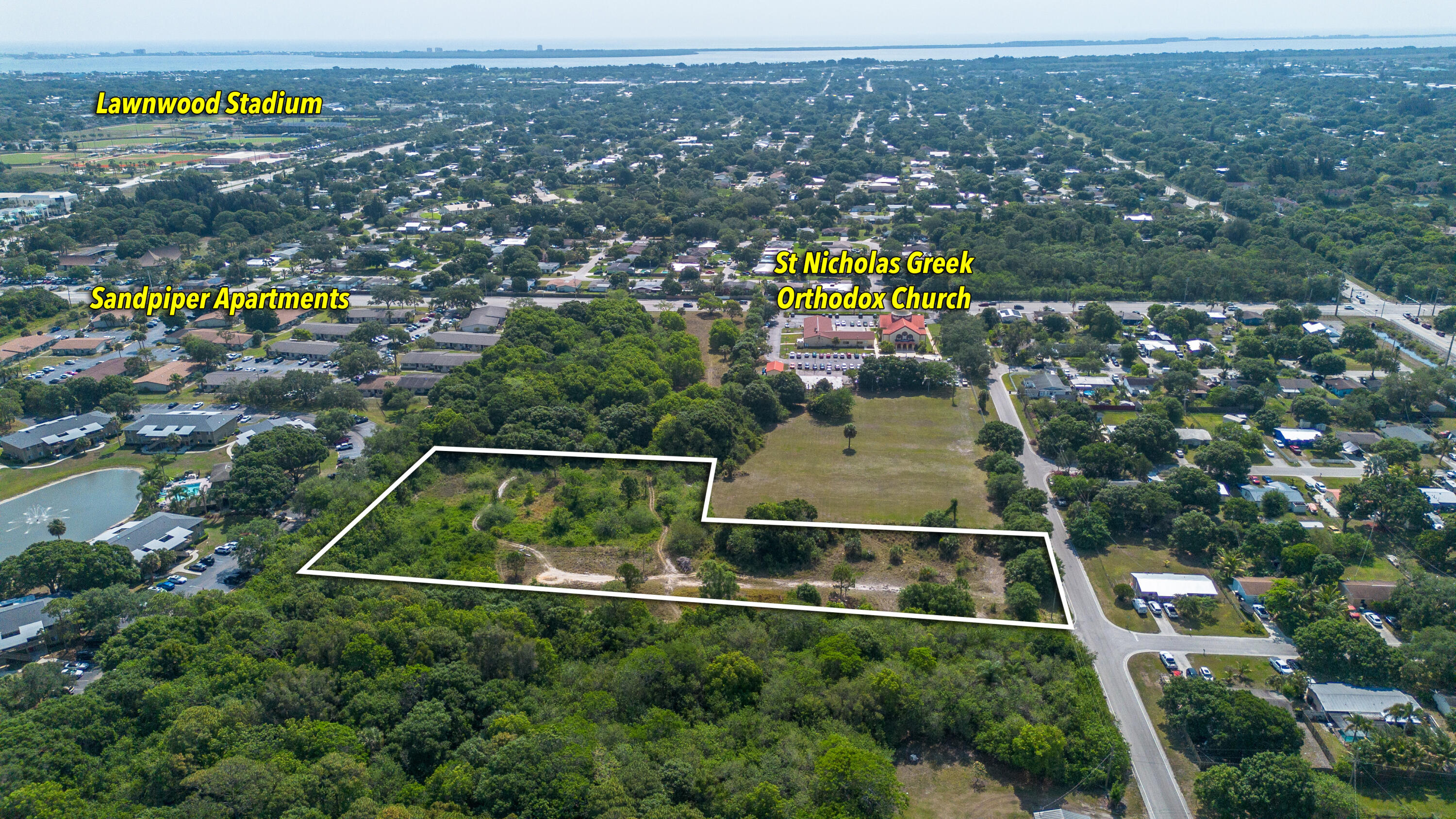 Foto de propiedad en 2205 S Stanton Avenue, Fort Pierce, FL 34981 Fort Pierce con MLS# 