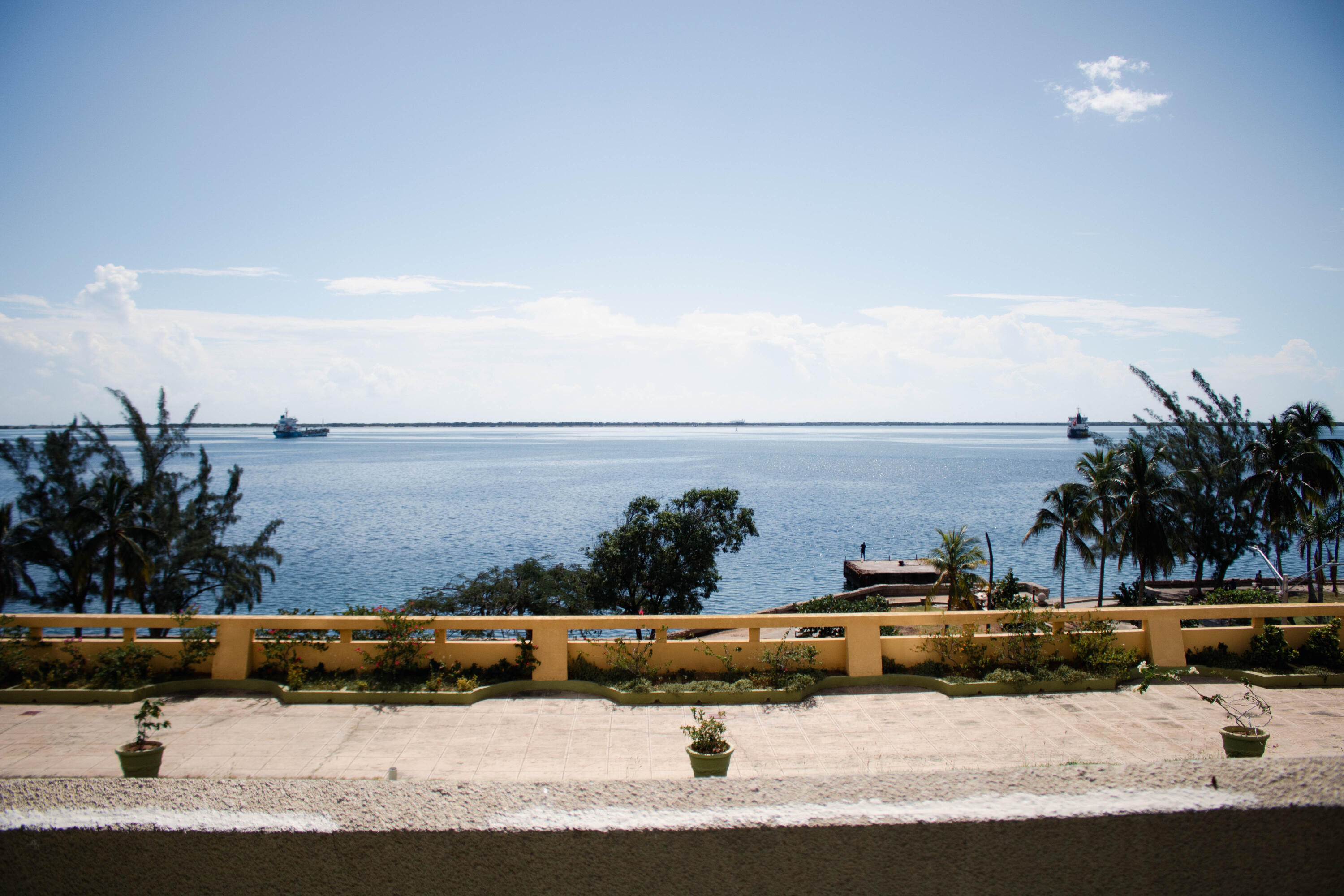 Foto de propiedad en 8 Ocean Blvd Kingston Jamaica Boulevard  con MLS# 