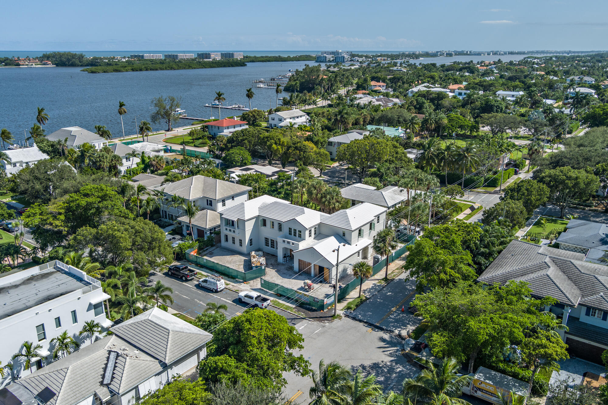 Foto de propiedad en 180 Costello Road, West Palm Beach, FL 33405 West Palm Beach con MLS# 