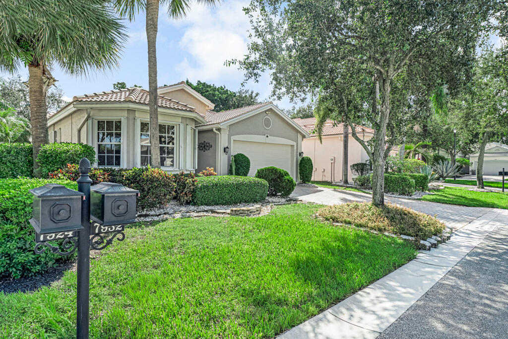 Foto de propiedad en 7932 Seagrape Shores Drive, Lake Worth, FL 33467 Lake Worth con MLS# 