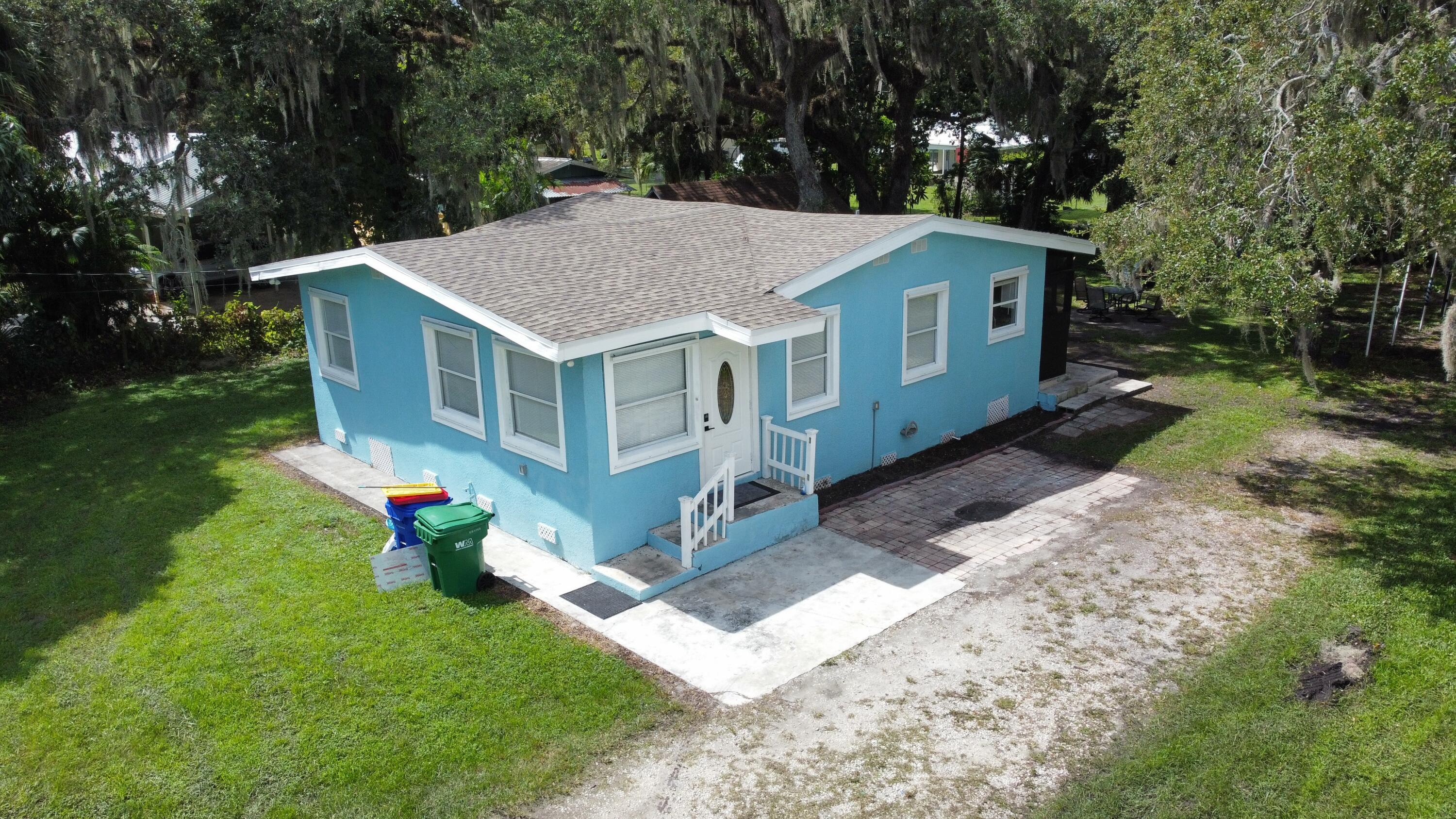 Foto de propiedad en 1806 SW 2 Avenue, Okeechobee, FL 34974 Okeechobee con MLS# 