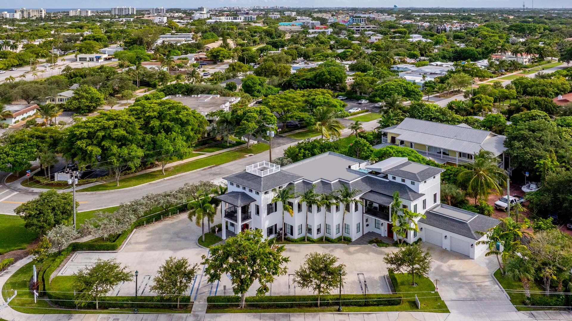 Foto de propiedad en 230 George Bush Boulevard, Delray Beach, FL 33444 Delray Beach con MLS# 