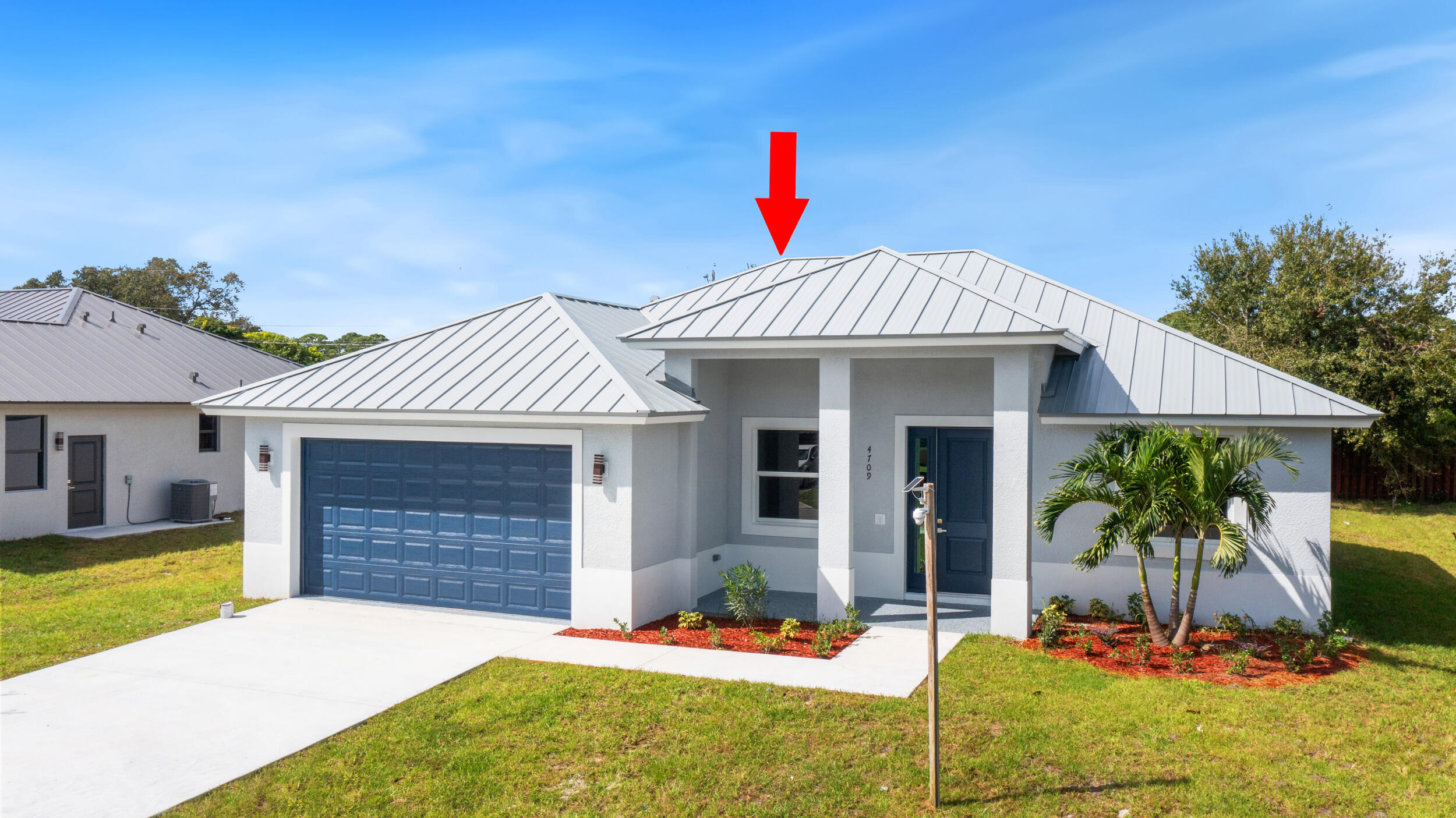 Foto de propiedad en 4709 Seagrape Drive, Fort Pierce, FL 34945 Fort Pierce con MLS# 