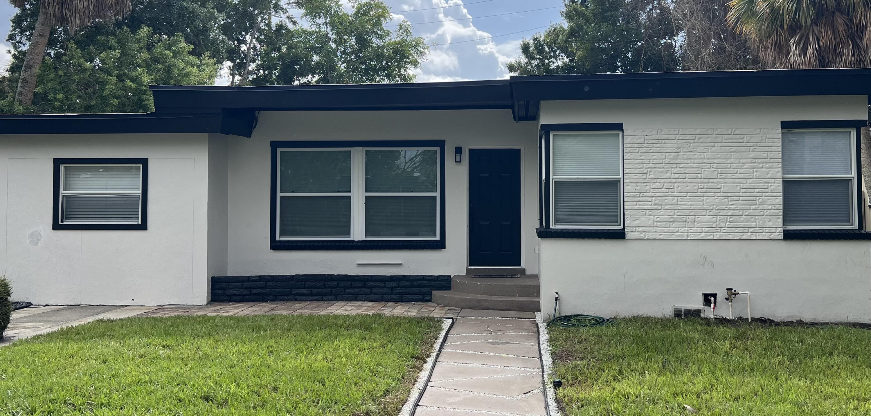 En Renta 1016 Chipola Road A, Fort Pierce, FL 34950, Fort Pierce, FL 34950