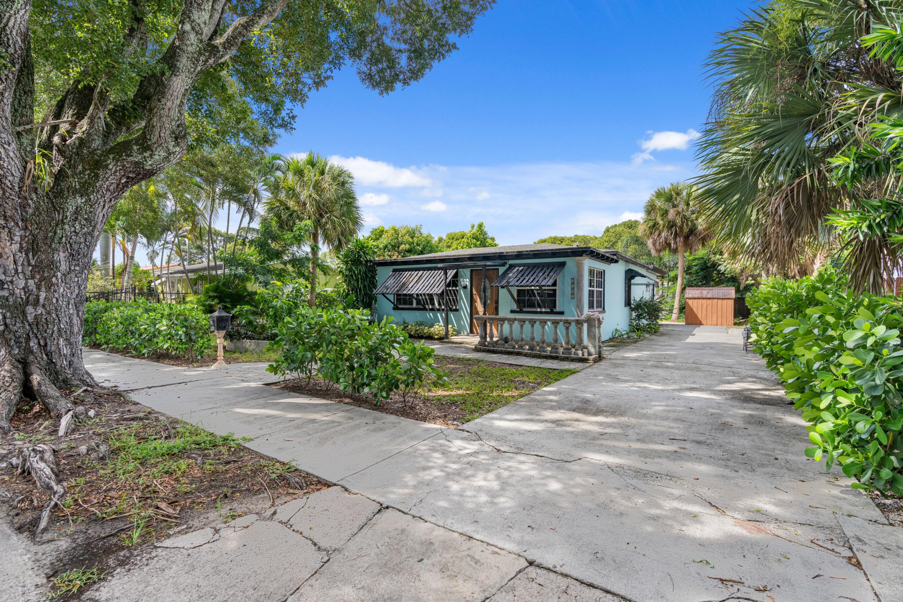 Foto de propiedad en 3101 Glenwood Road, West Palm Beach, FL 33405 West Palm Beach con MLS# 