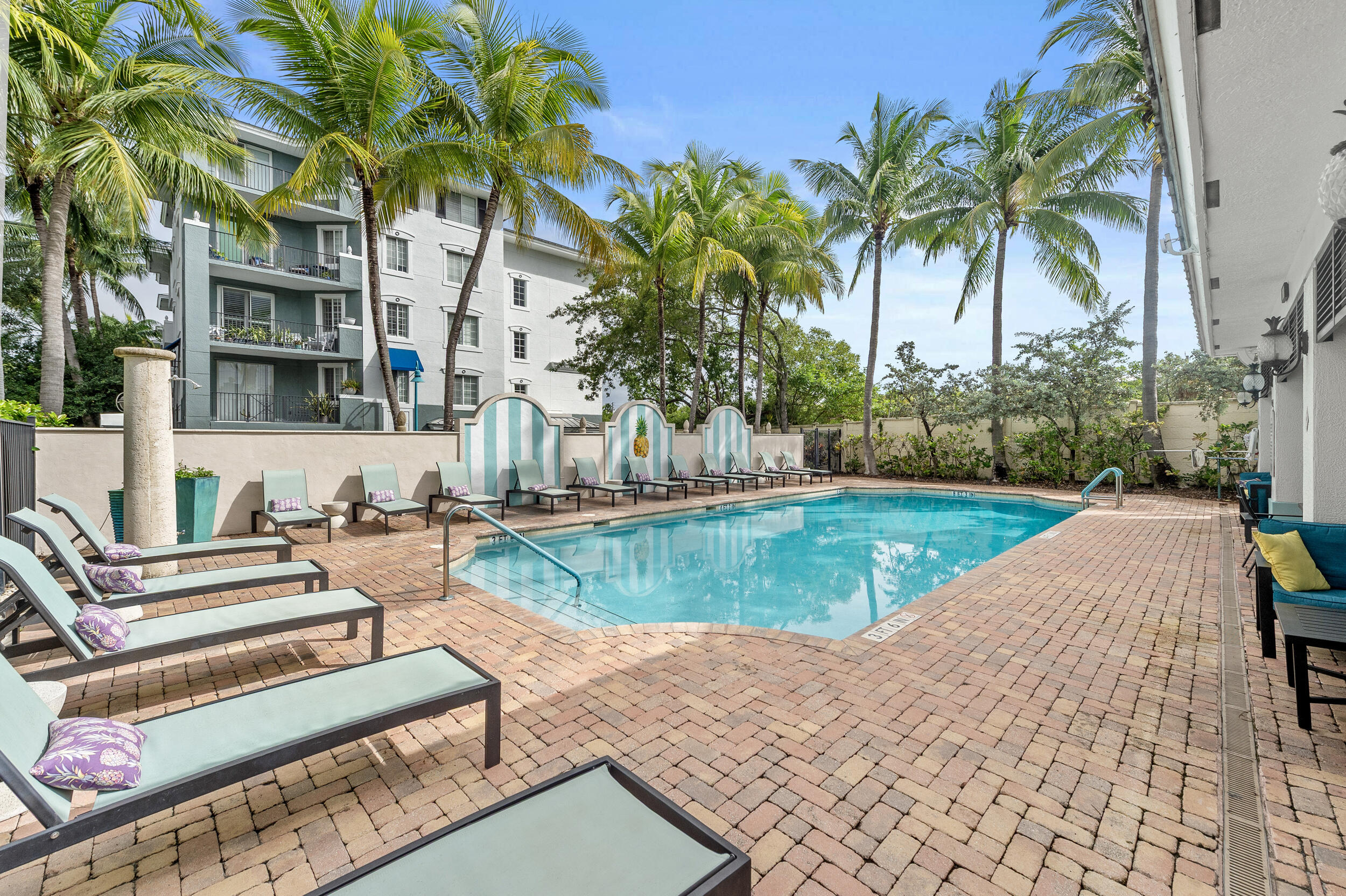 Foto de propiedad en 255 NE 3rd Avenue 2401, Delray Beach, FL 33444 Delray Beach con MLS# 