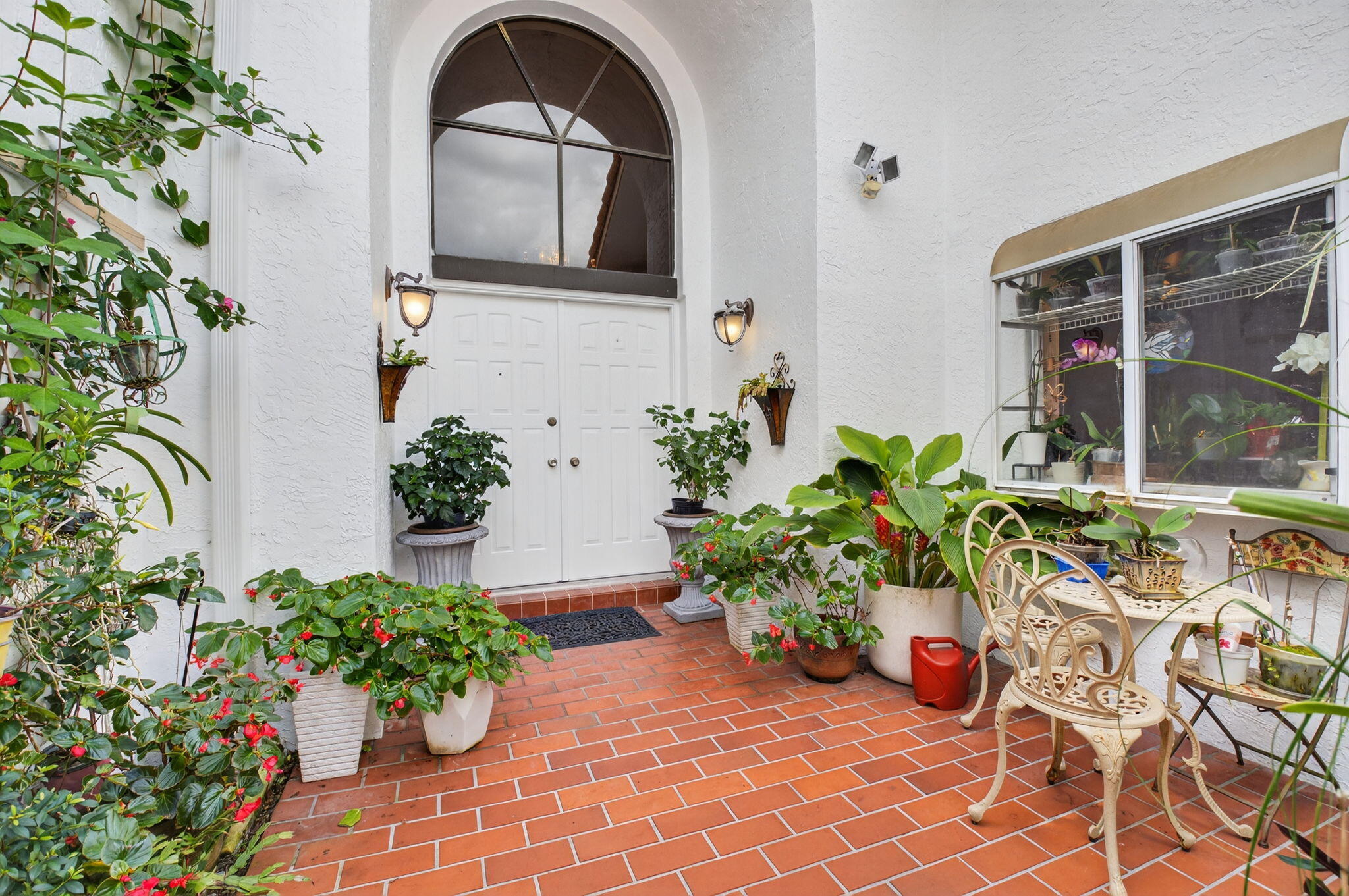 Foto de propiedad en 10559 Ladypalm Lane A, Boca Raton, FL 33498 Boca Raton con MLS# 