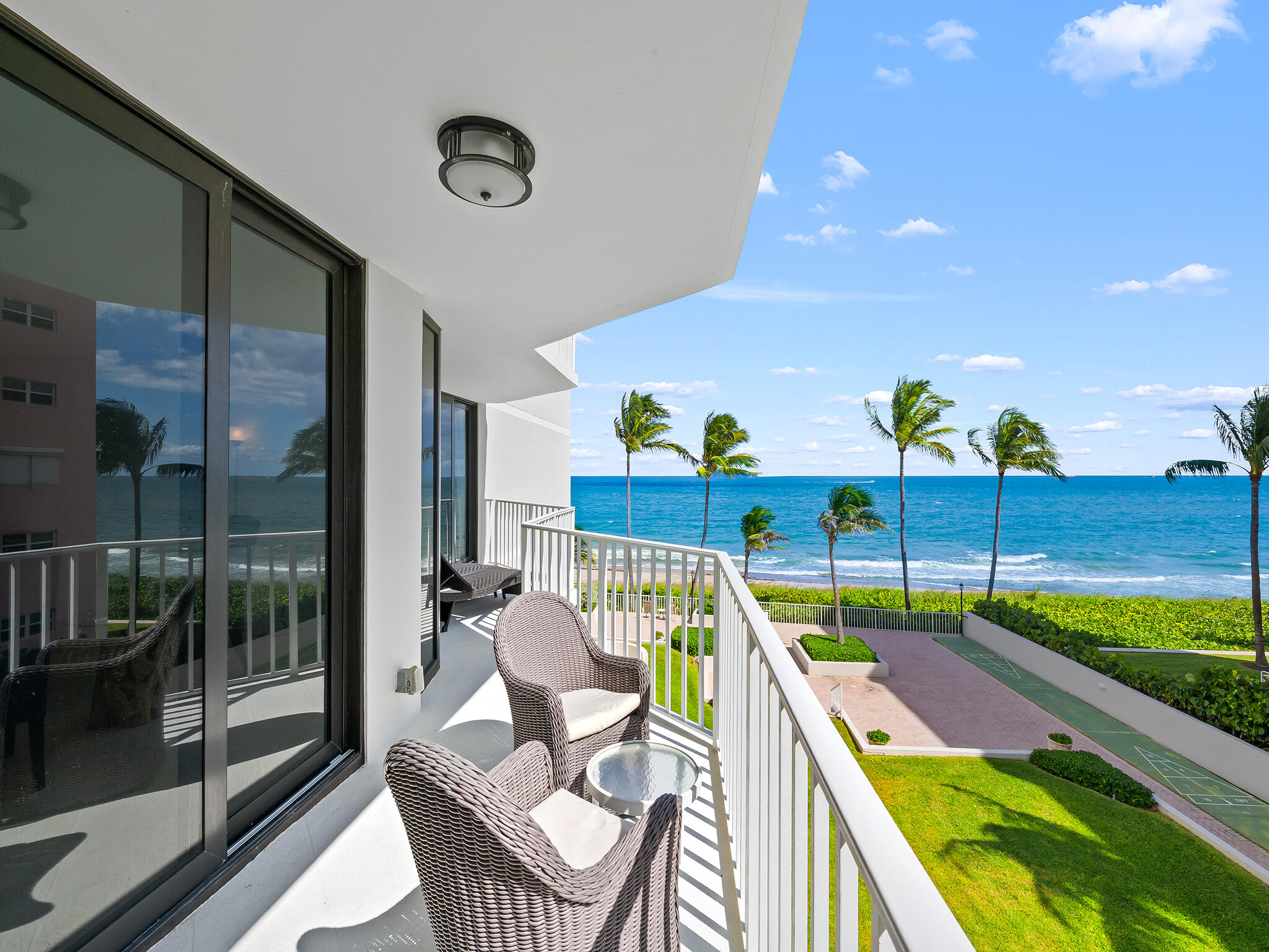 Foto de propiedad en 2917 S Ocean Boulevard 304, Highland Beach, FL 33487 Highland Beach con MLS# 